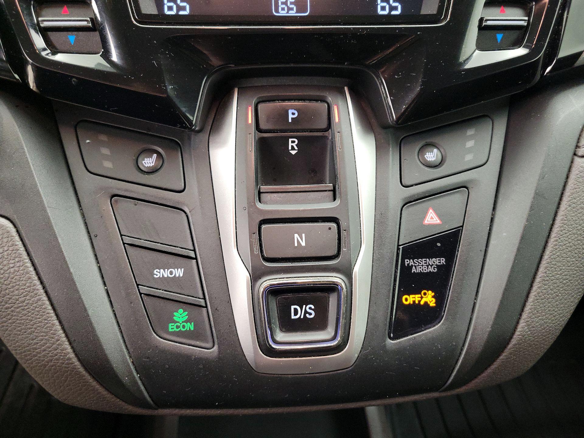 Thumbnail: 2018 Honda Odyssey - 17