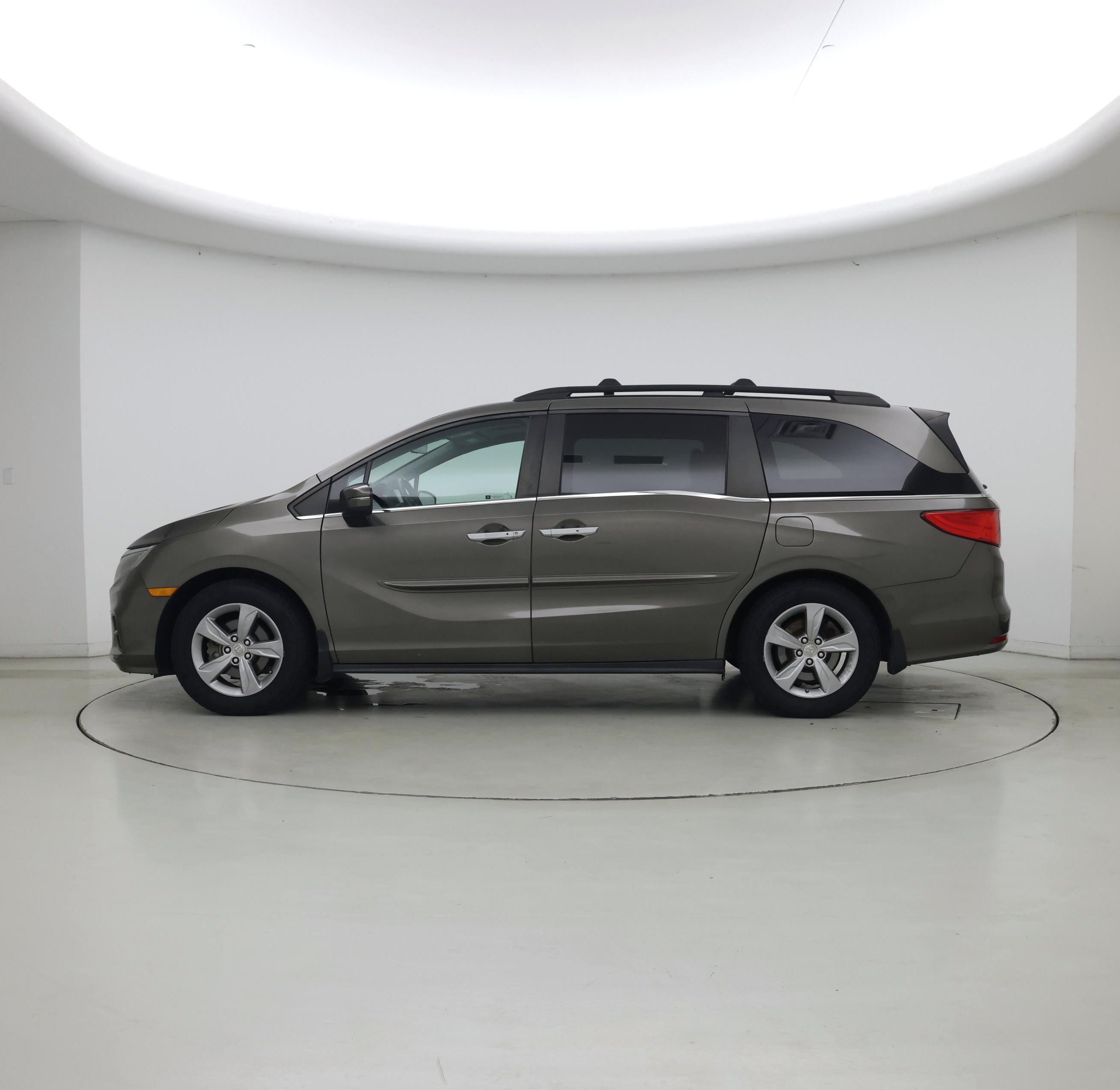 Thumbnail: 2018 Honda Odyssey - 3