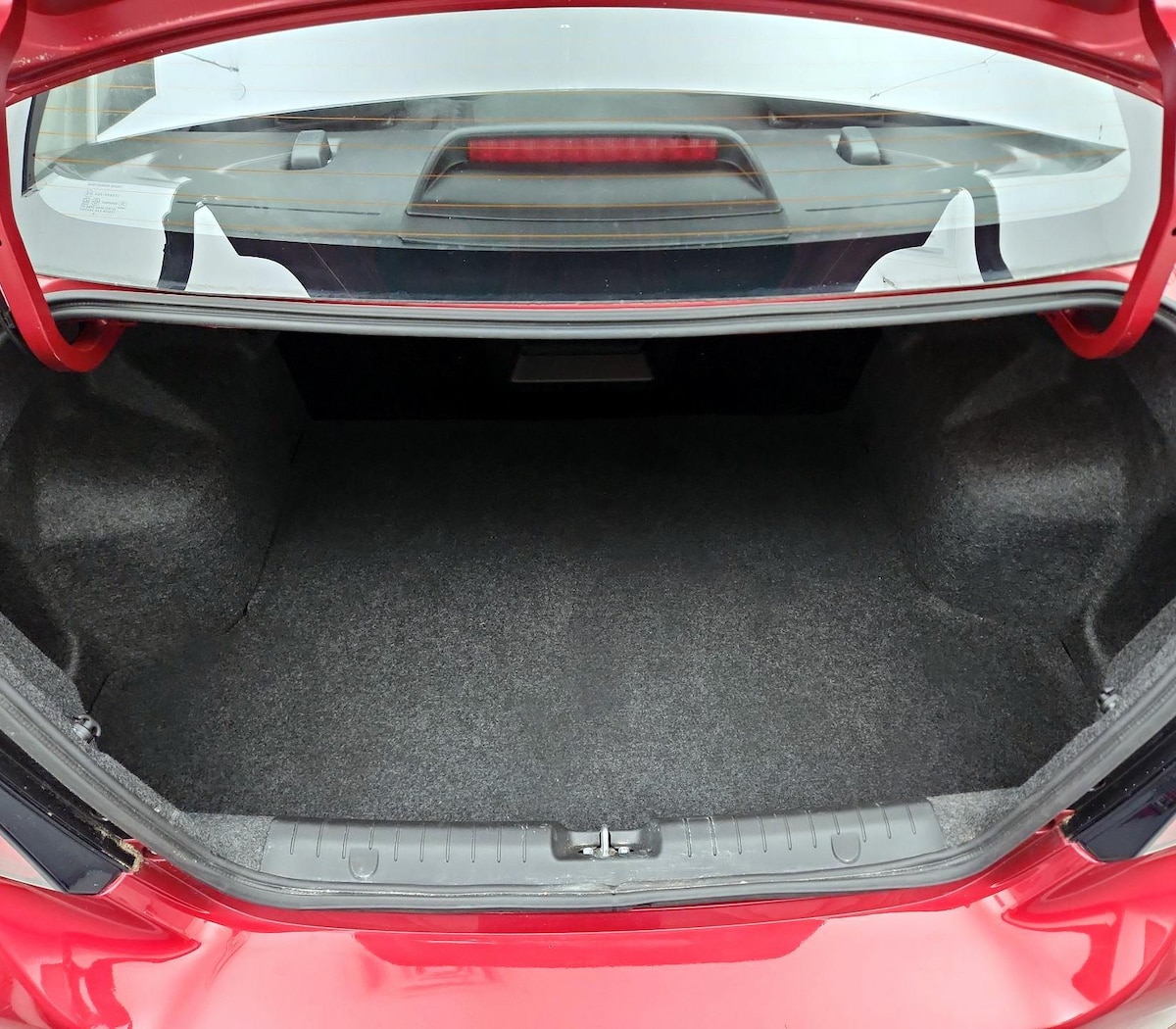 Trunk/Cargo (Seats Up)