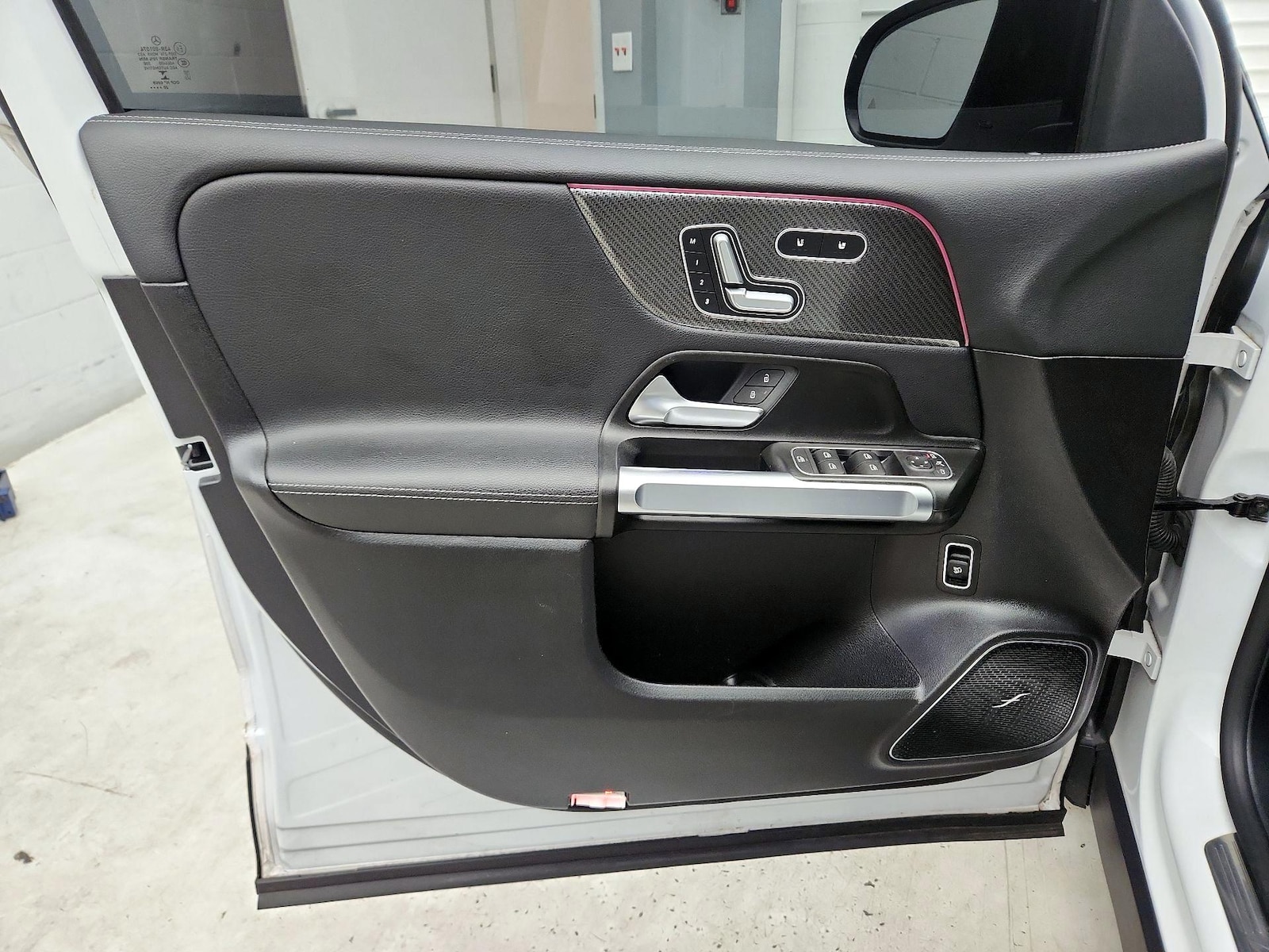 2021 Mercedes-Benz GLB AMG GLB35 - Photo 13