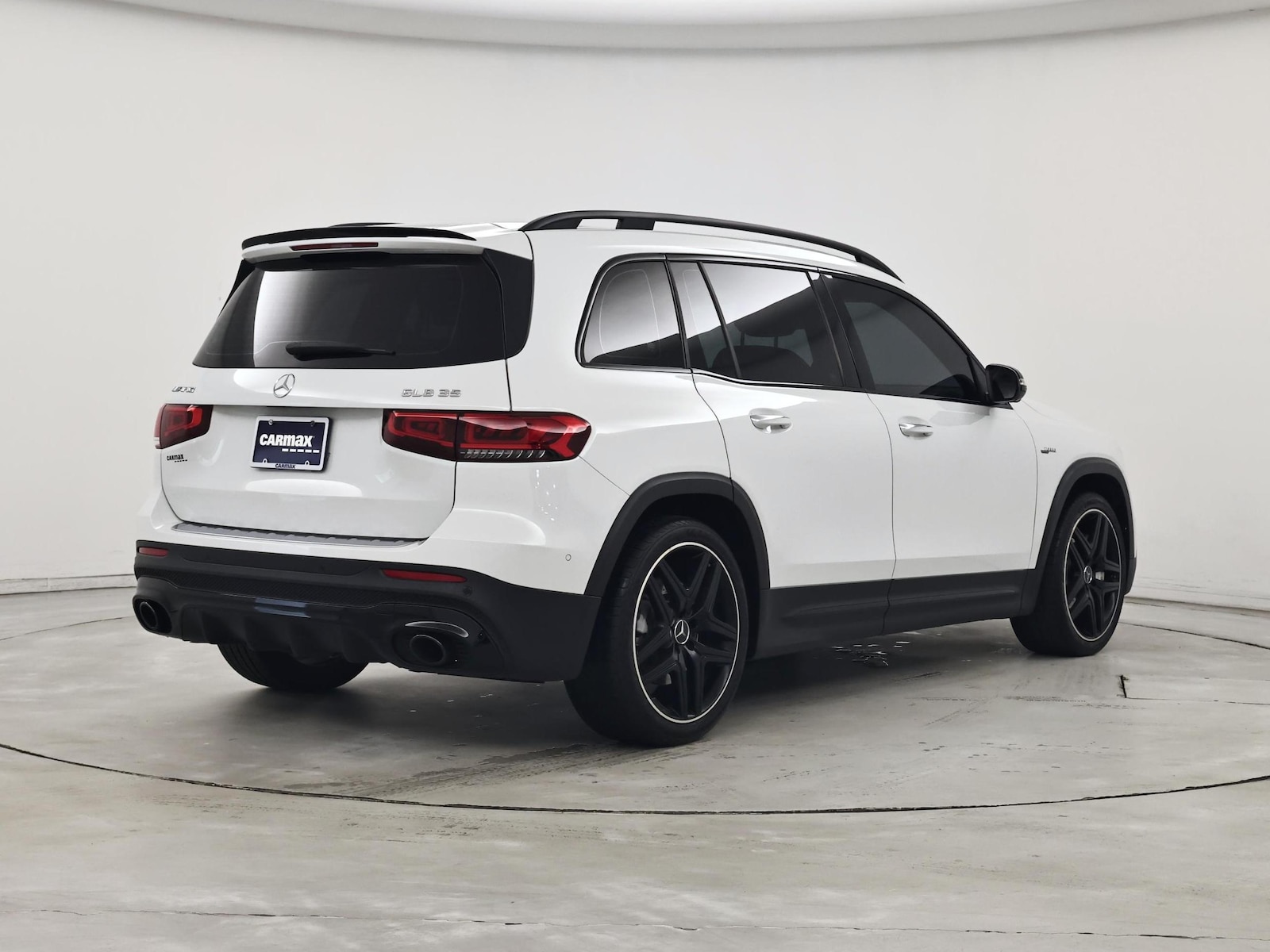 2021 Mercedes-Benz GLB AMG GLB35 - Photo 9