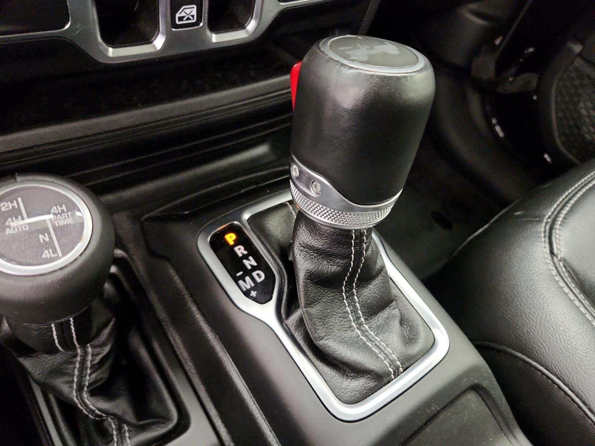 Thumbnail: 2023 Jeep Wrangler - 17