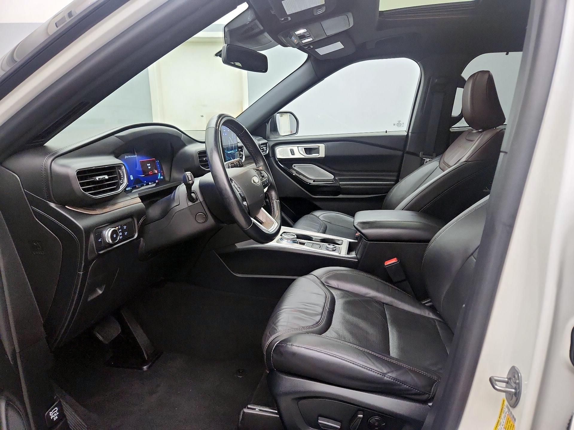 Thumbnail: 2022 Ford Explorer - 11