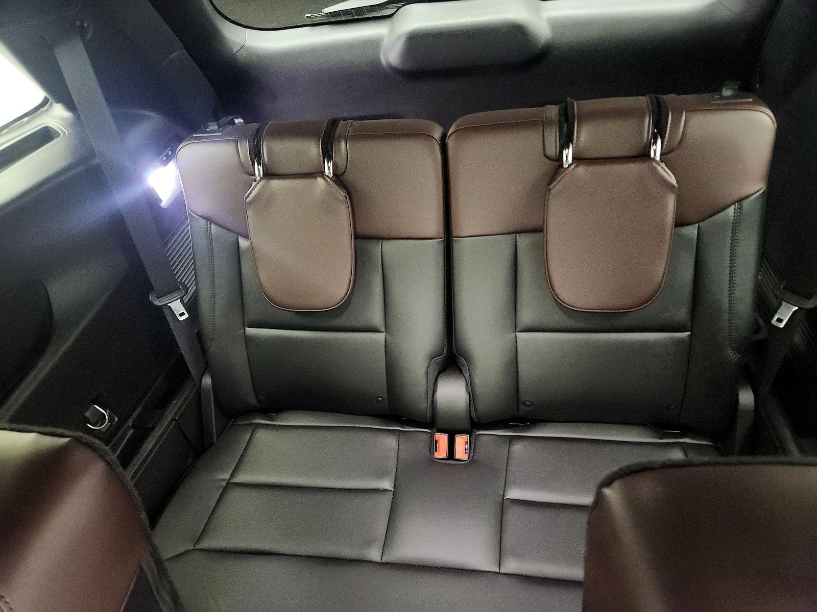 2022 Ford Explorer Platinum - Photo 23