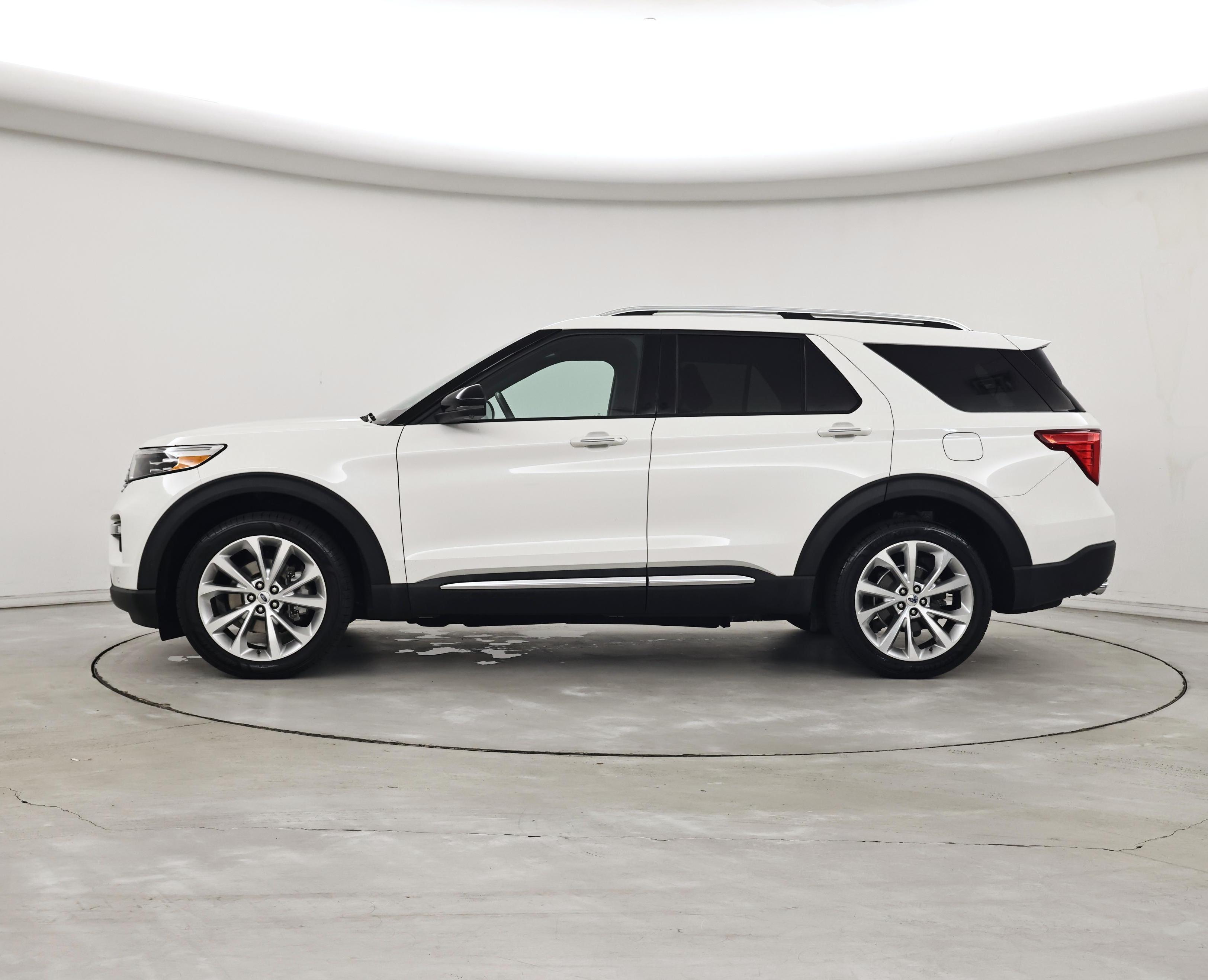 Thumbnail: 2022 Ford Explorer - 3