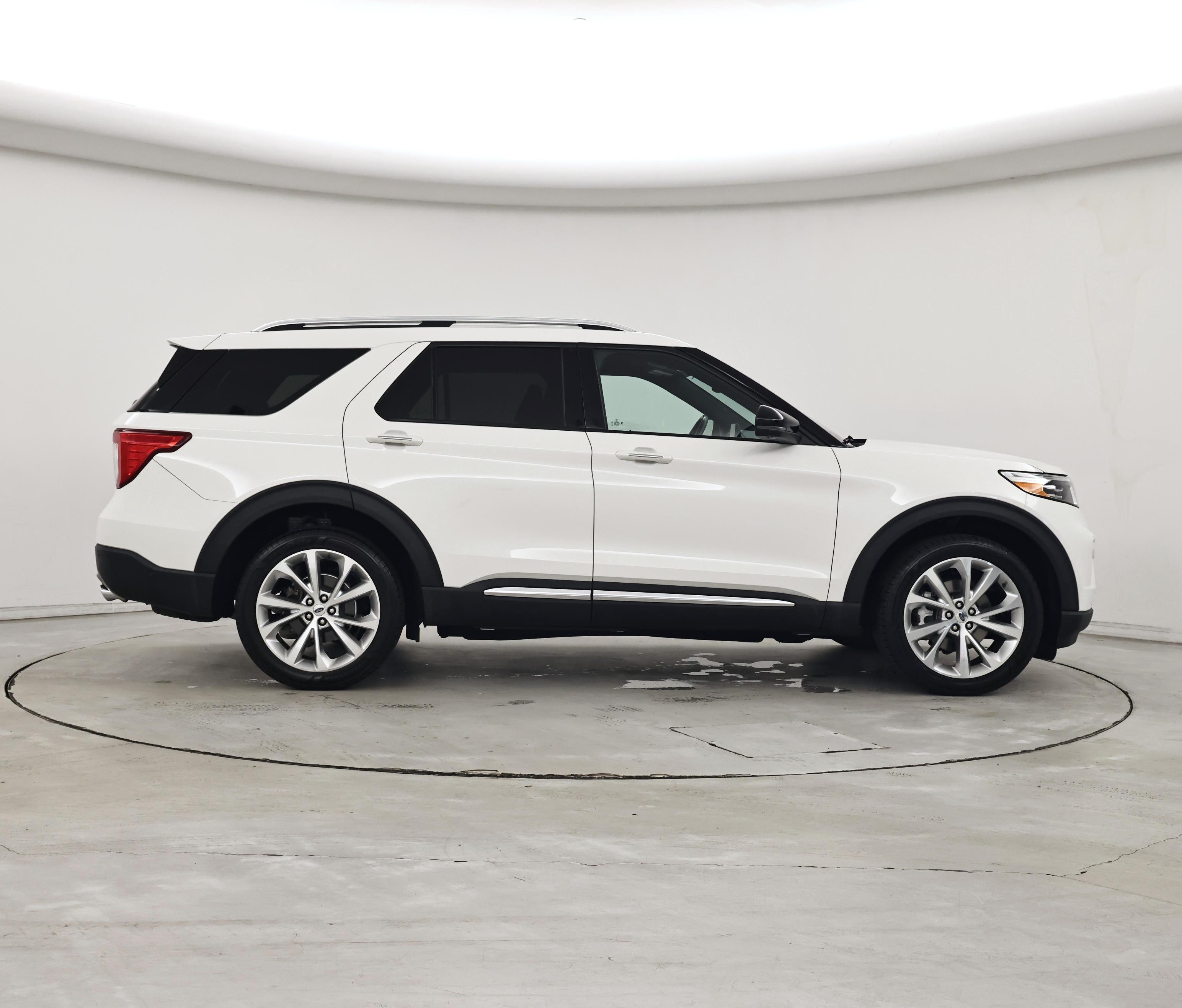 Thumbnail: 2022 Ford Explorer - 7