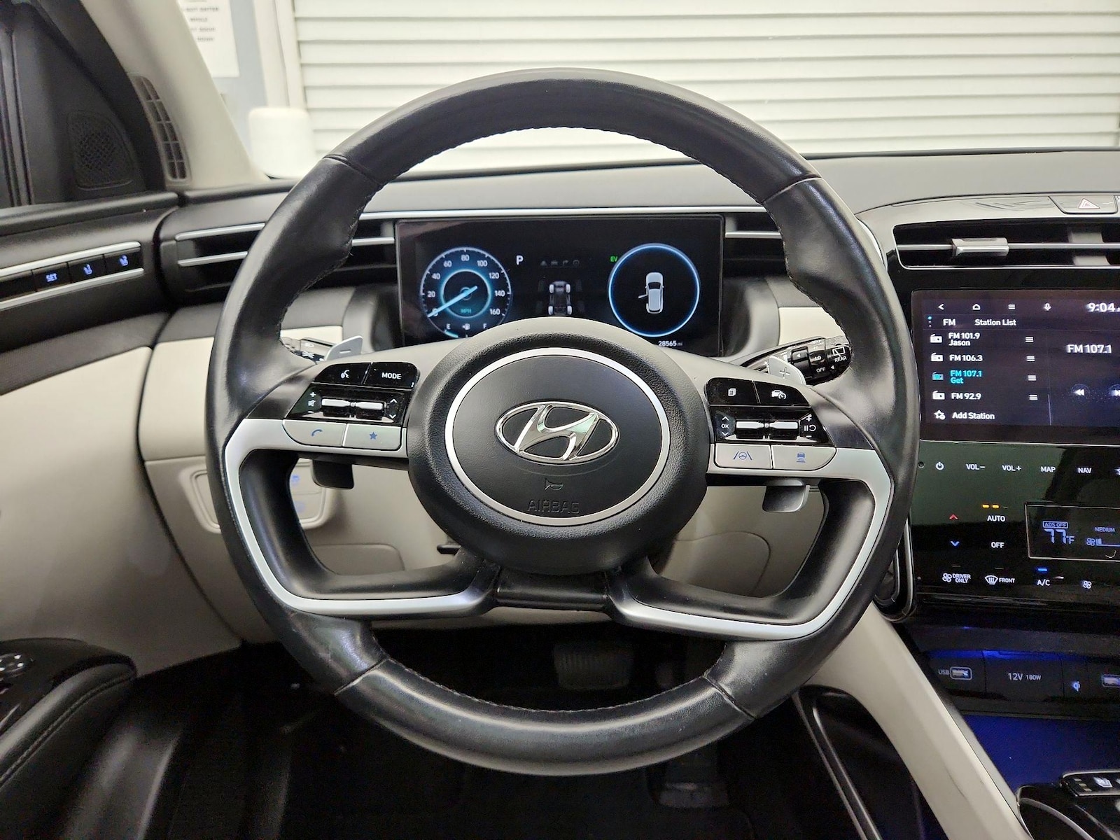 2022 Hyundai Tucson Limited - Photo 11