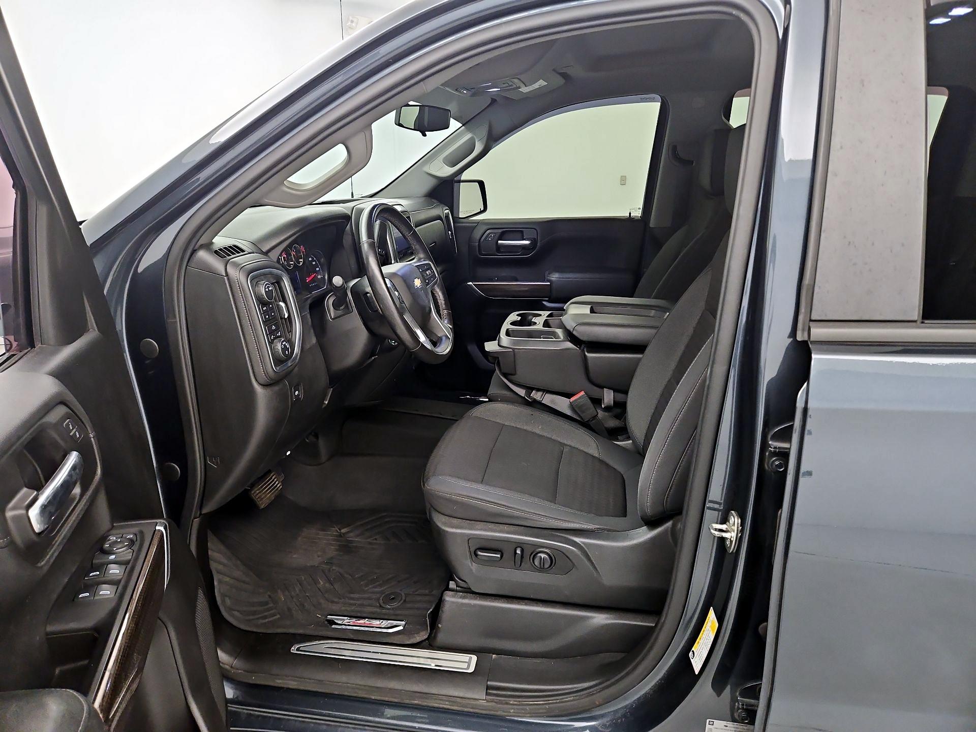 Thumbnail: 2020 Chevrolet Silverado 1500 - 11