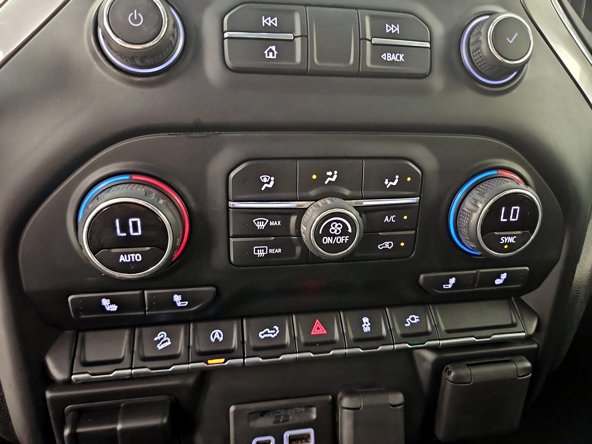 Thumbnail: 2020 Chevrolet Silverado 1500 - 16