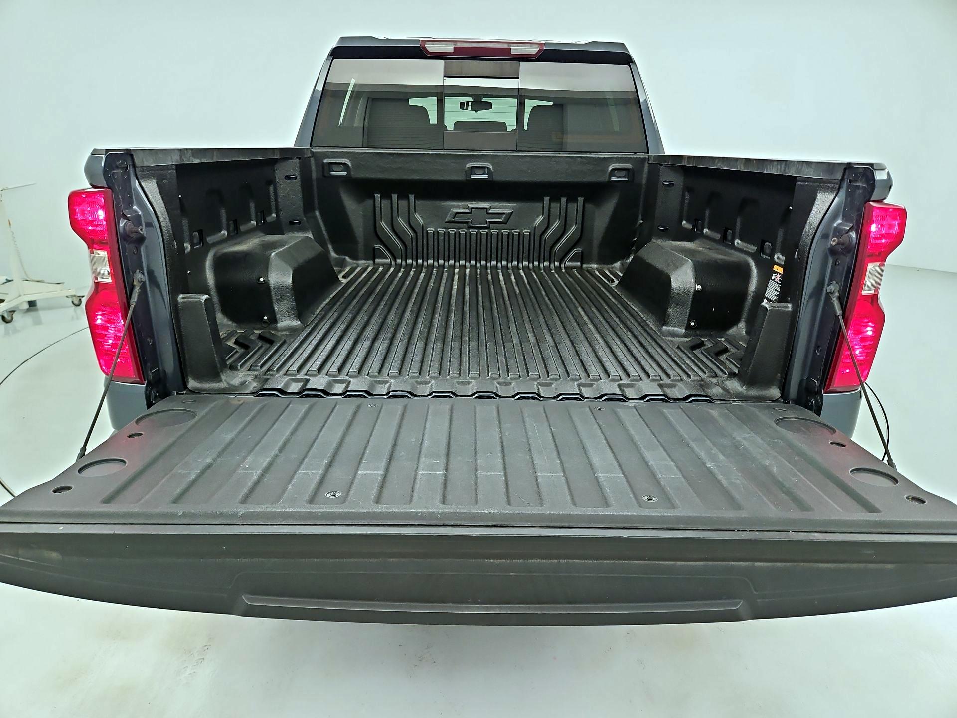 Thumbnail: 2020 Chevrolet Silverado 1500 - 20