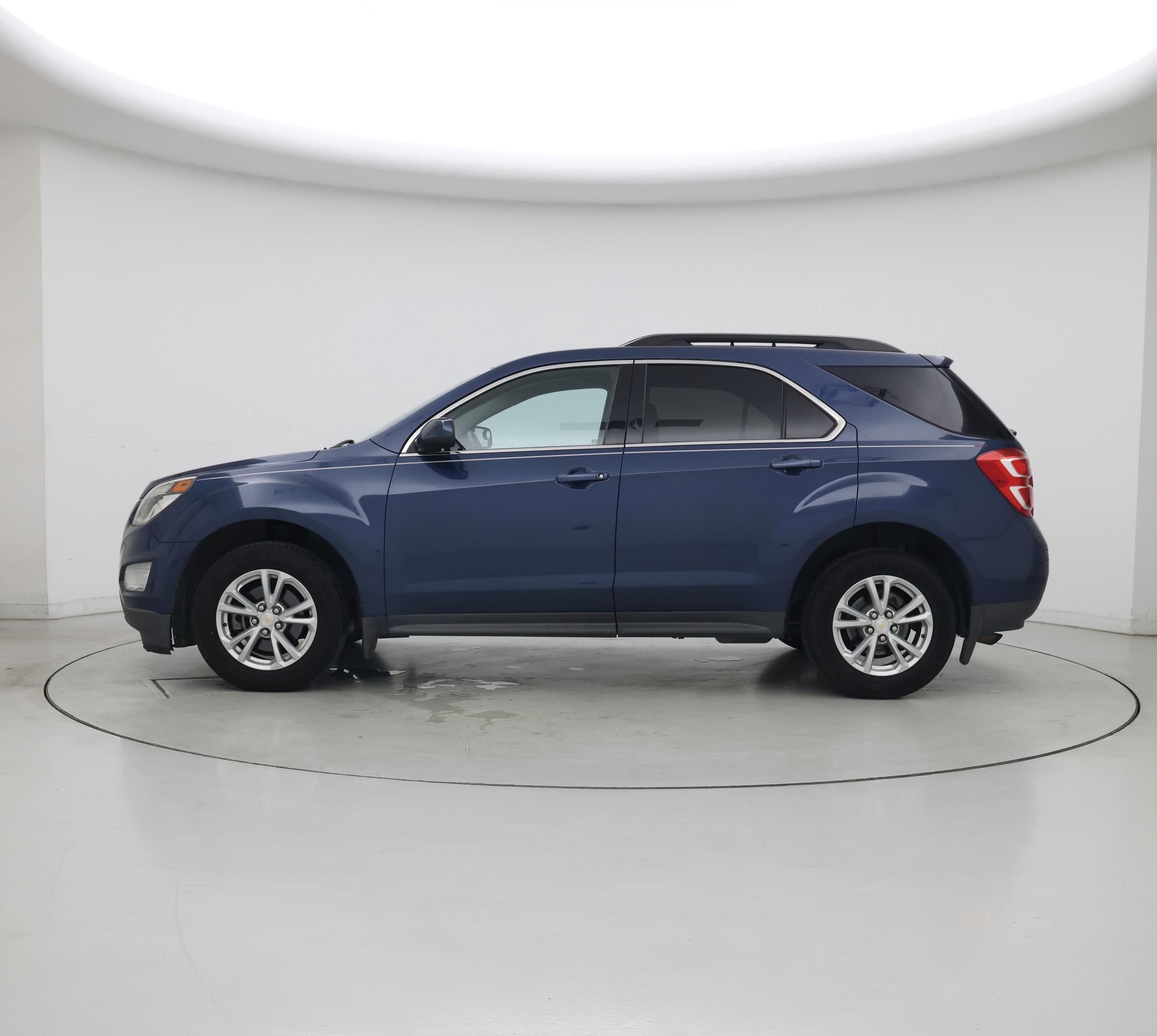 Thumbnail: 2017 Chevrolet Equinox - 3