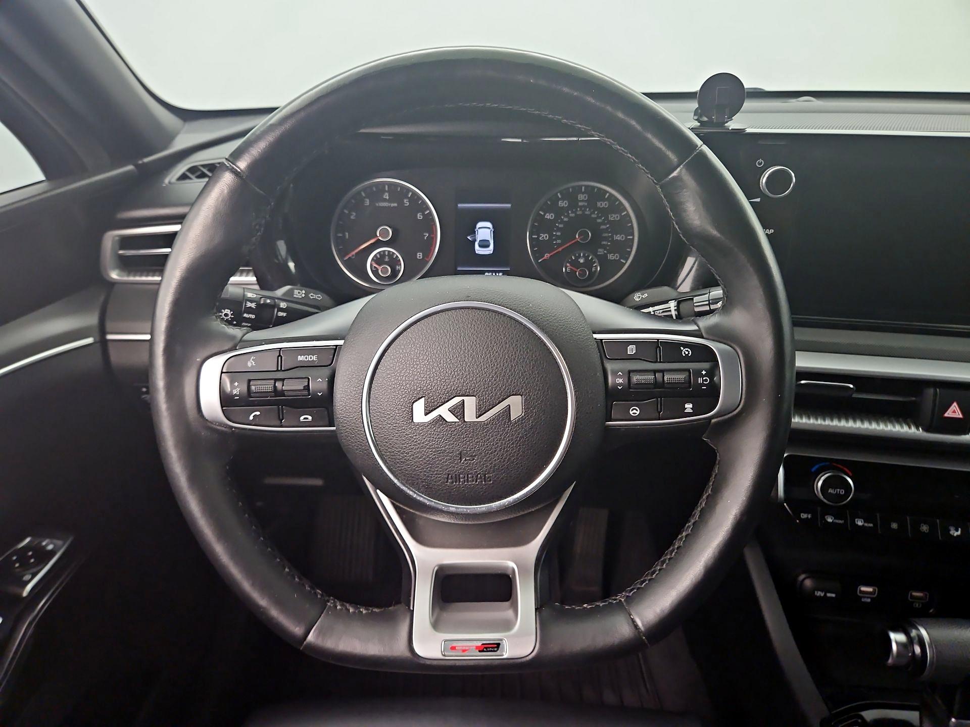 Thumbnail: 2022 Kia K5 - 10
