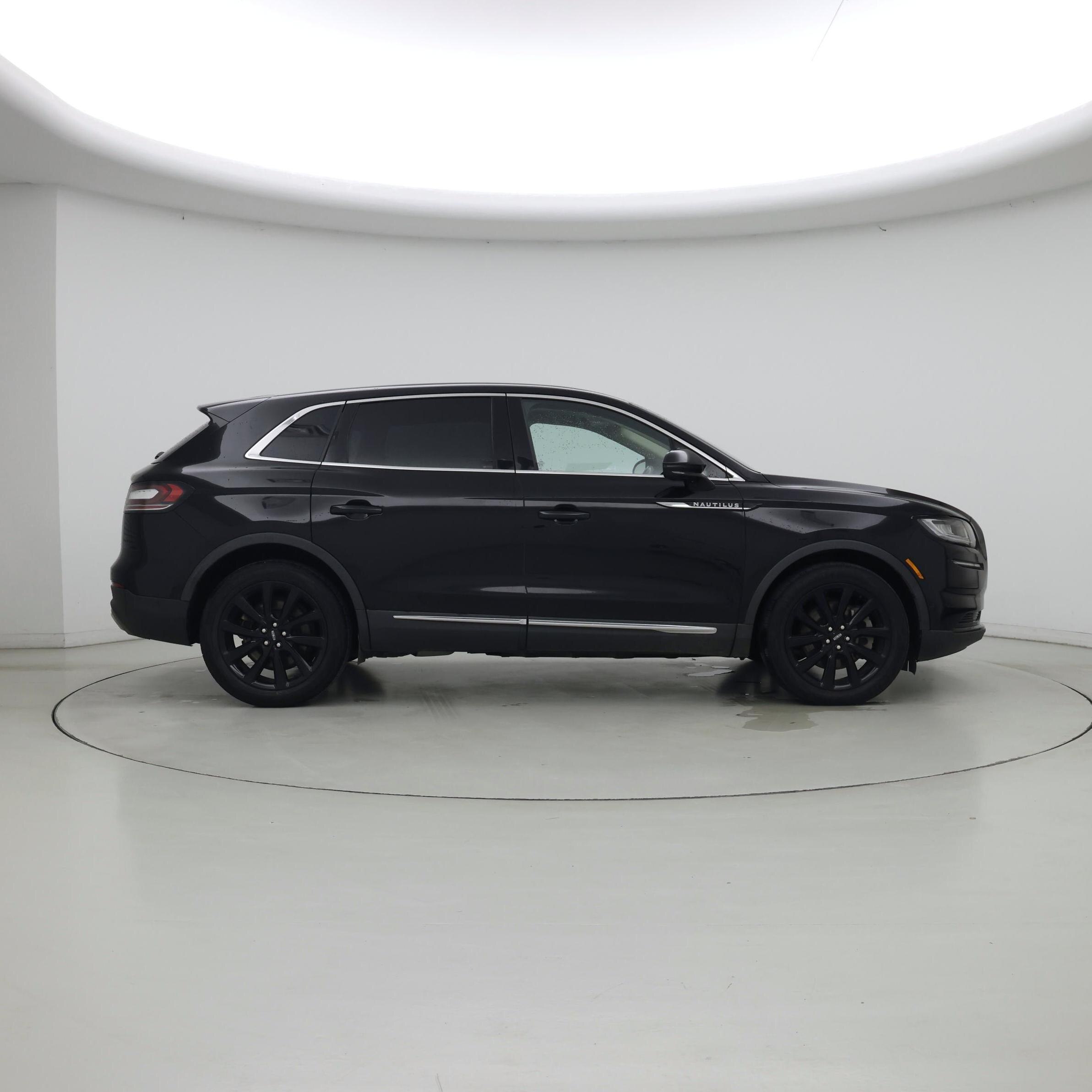 Thumbnail: 2021 Lincoln Nautilus - 7
