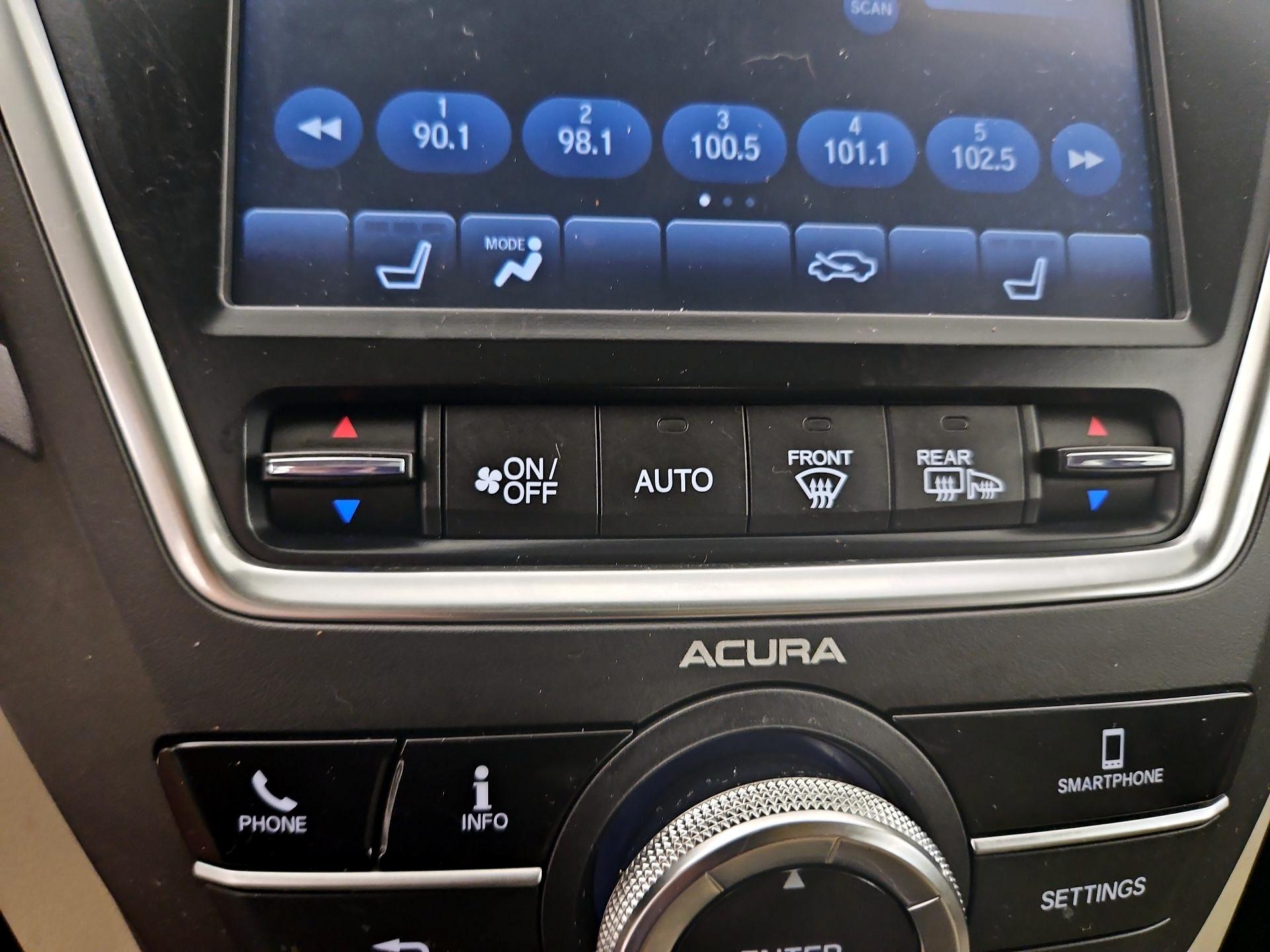 Thumbnail: 2020 Acura MDX - 16
