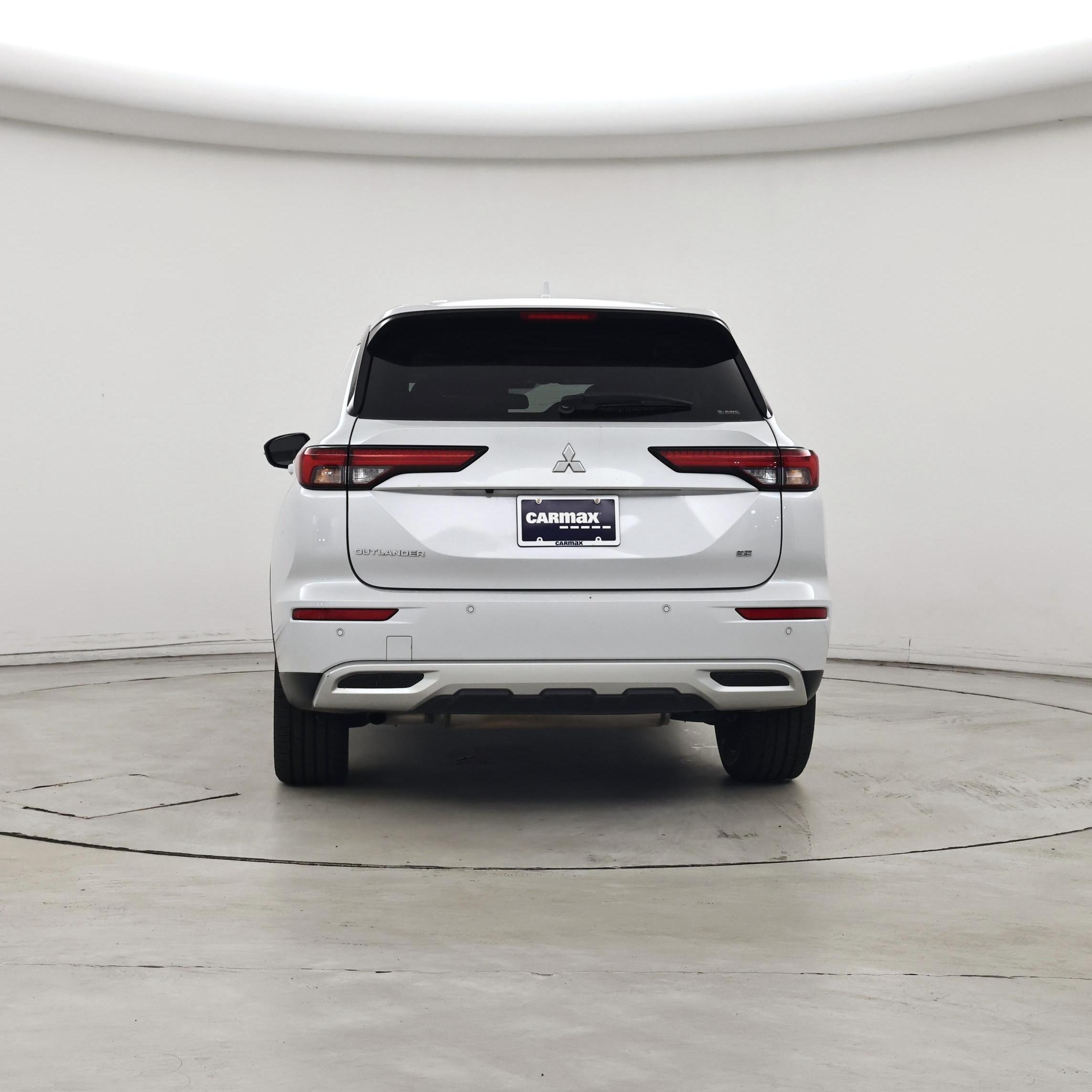 Thumbnail: 2024 Mitsubishi Outlander - 6