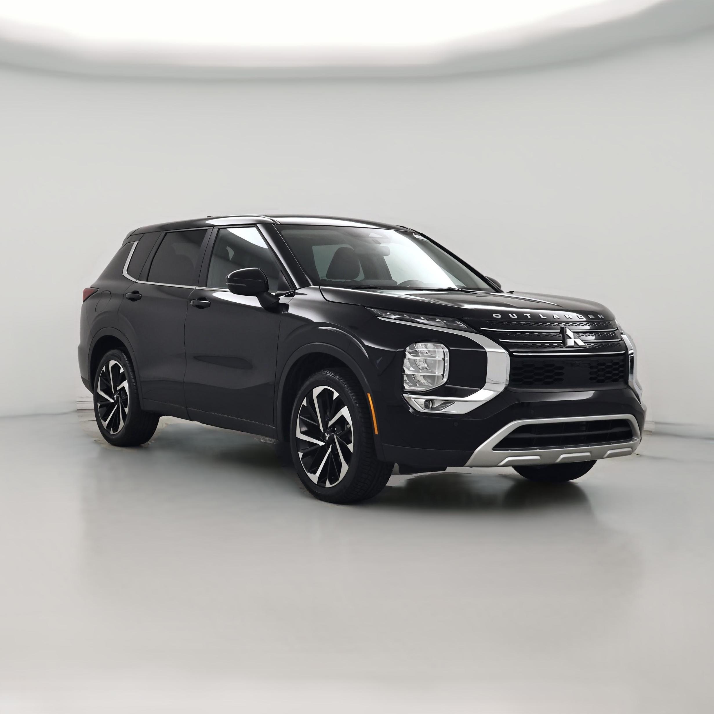 Thumbnail: 2023 Mitsubishi Outlander - 1