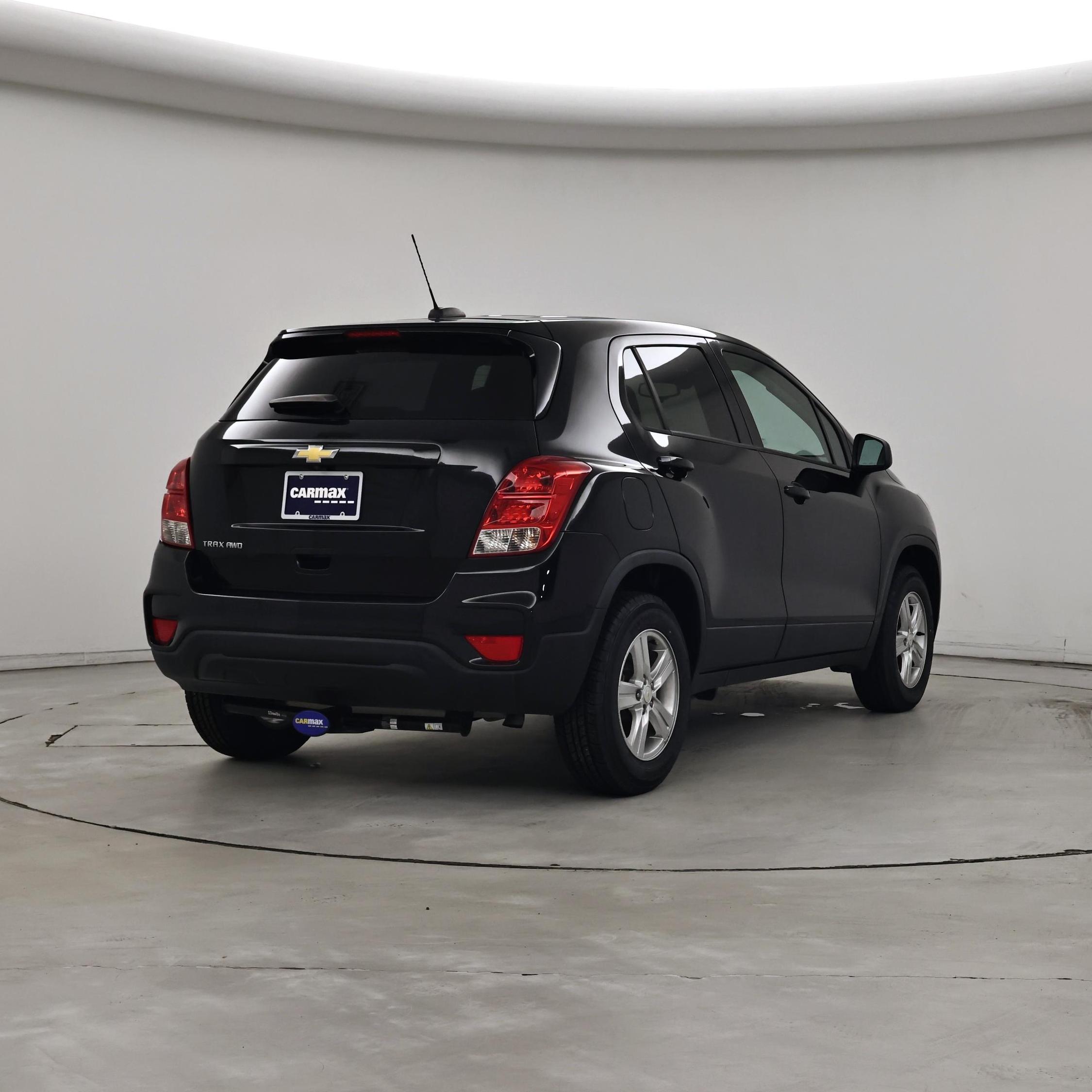 Thumbnail: 2022 Chevrolet Trax - 8