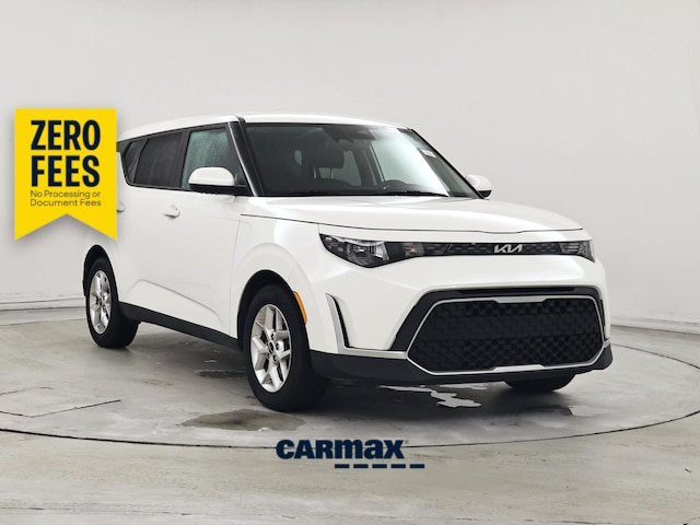 White 2023 Kia Soul SUV / Crossover Front-Wheel Drive Automatic