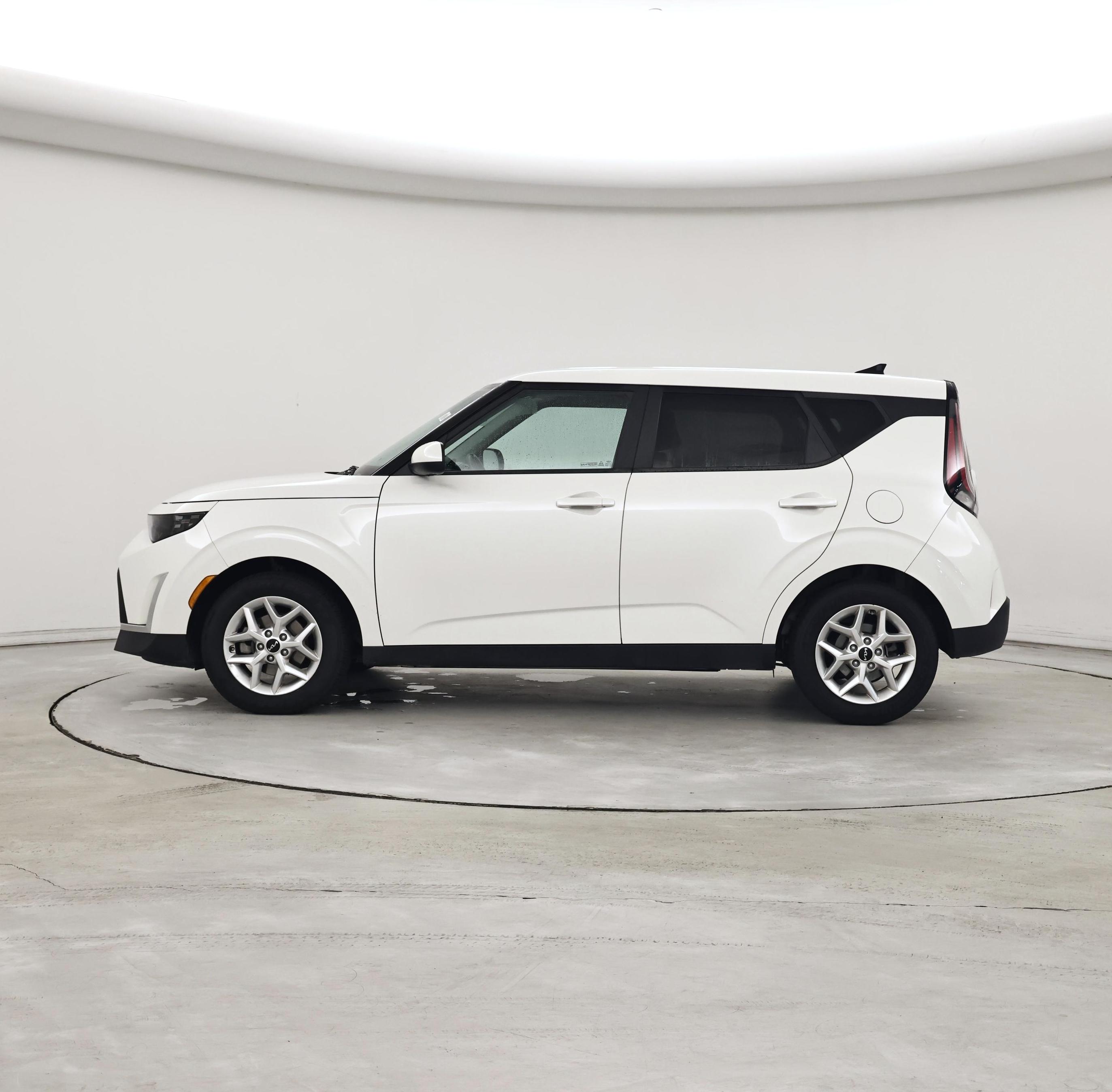 Thumbnail: 2023 Kia Soul - 3