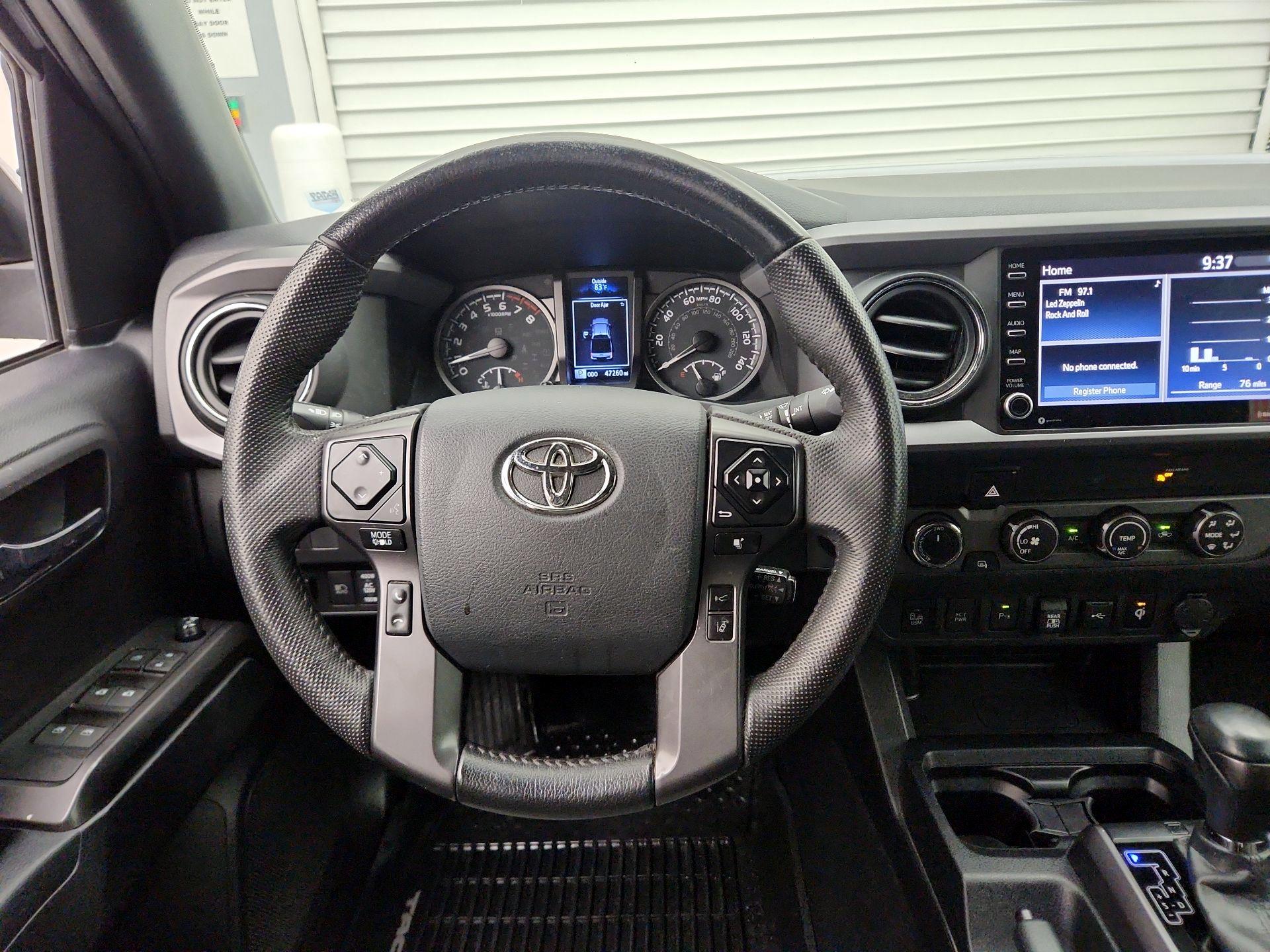 Thumbnail: 2020 Toyota Tacoma - 10