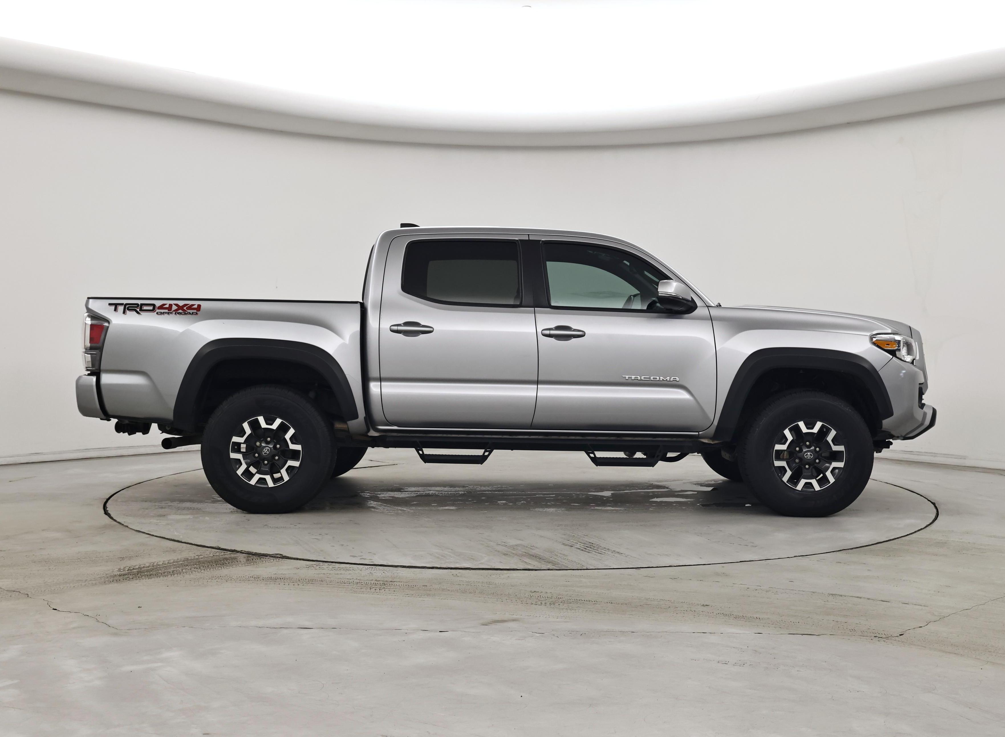 Thumbnail: 2020 Toyota Tacoma - 7