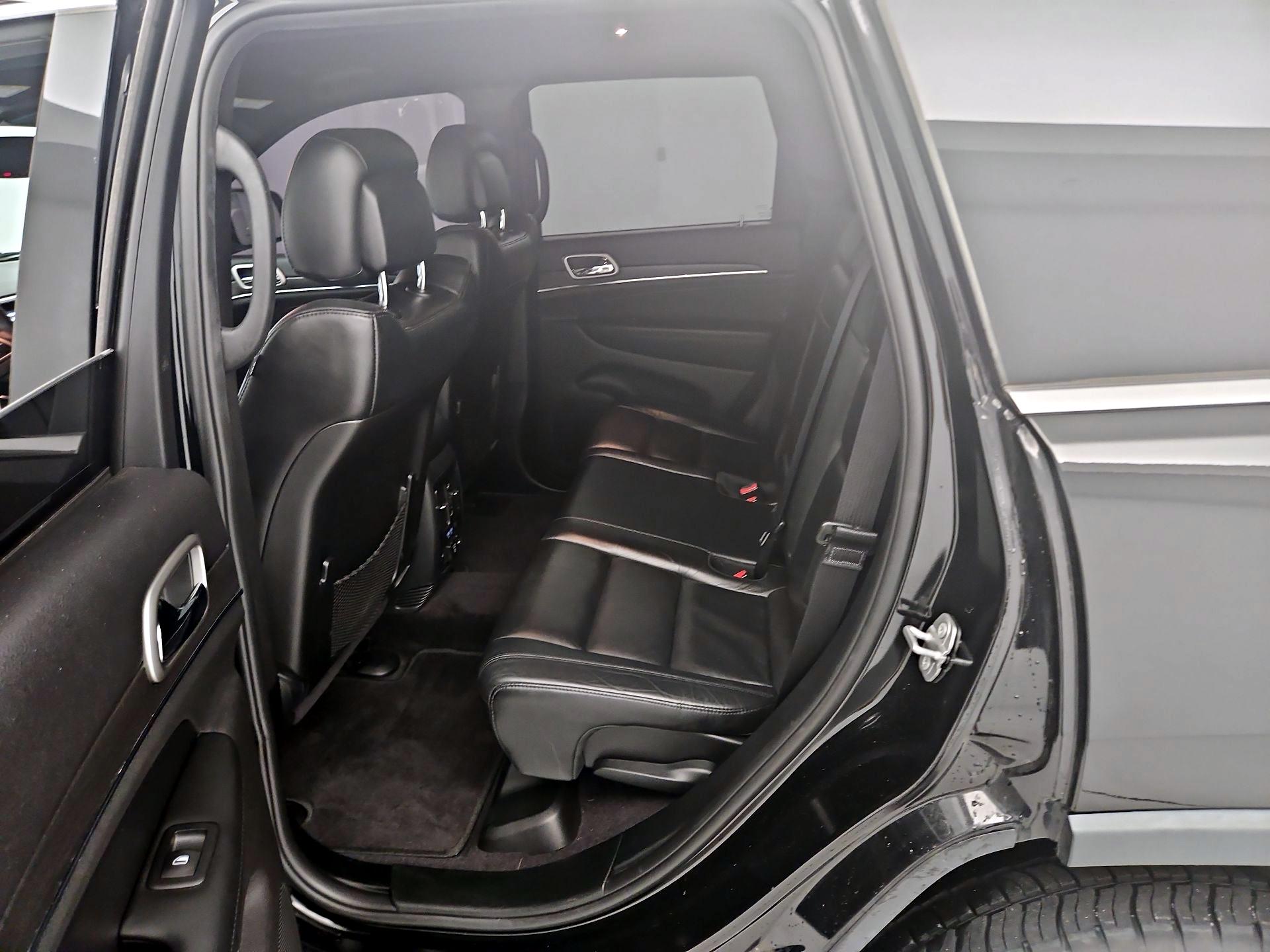 Thumbnail: 2018 Jeep Grand Cherokee - 20