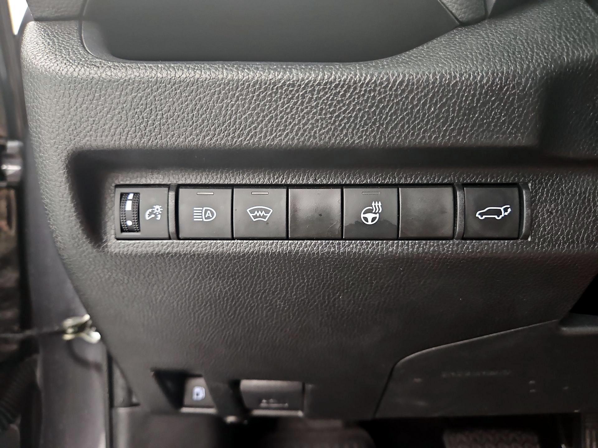 Thumbnail: 2024 Toyota RAV4 - 13