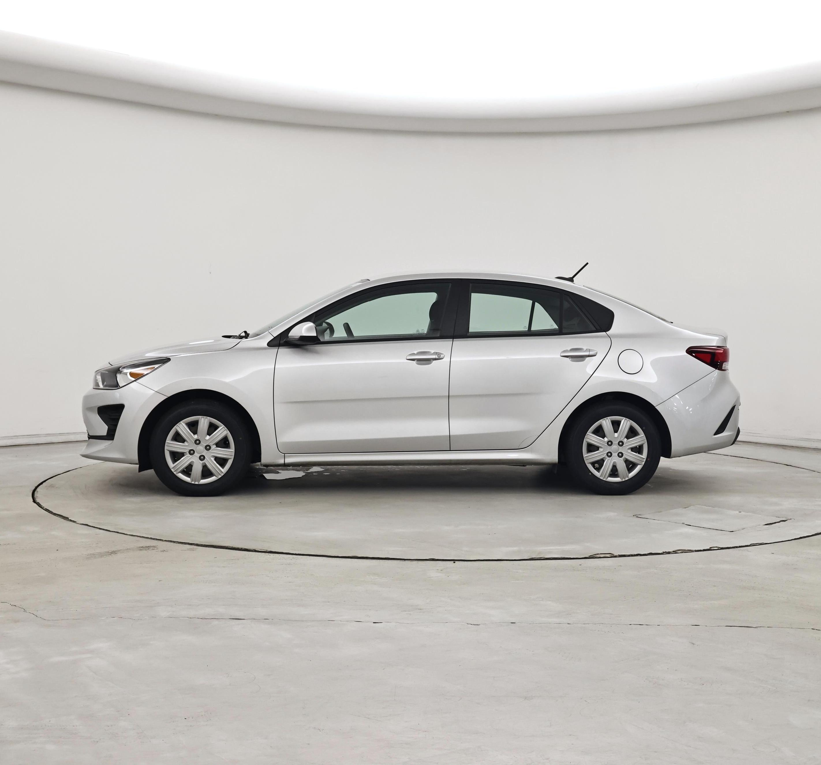 Thumbnail: 2023 Kia Rio - 3