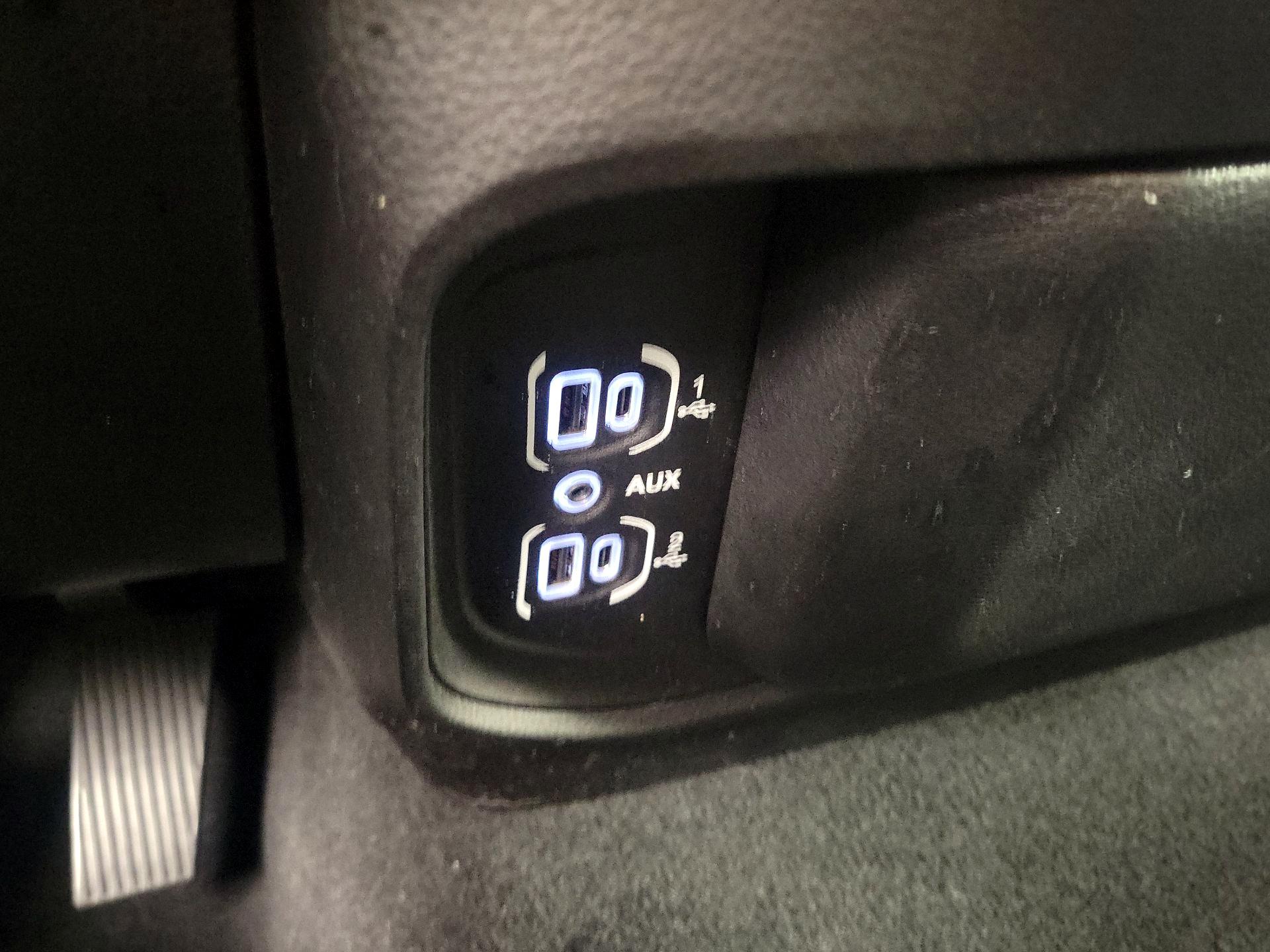 Thumbnail: 2019 RAM 1500 - 19