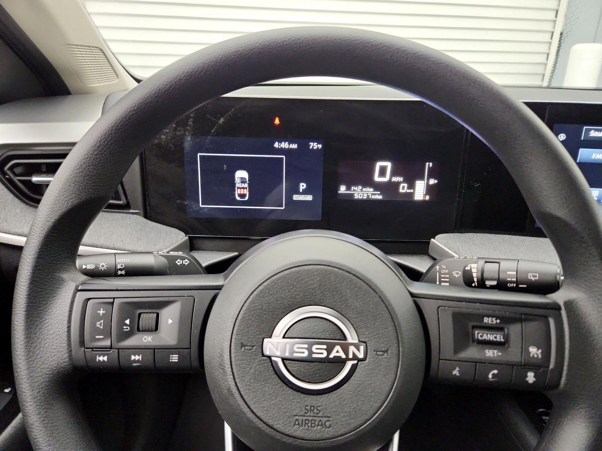 Thumbnail: 2025 Nissan Kicks - 10