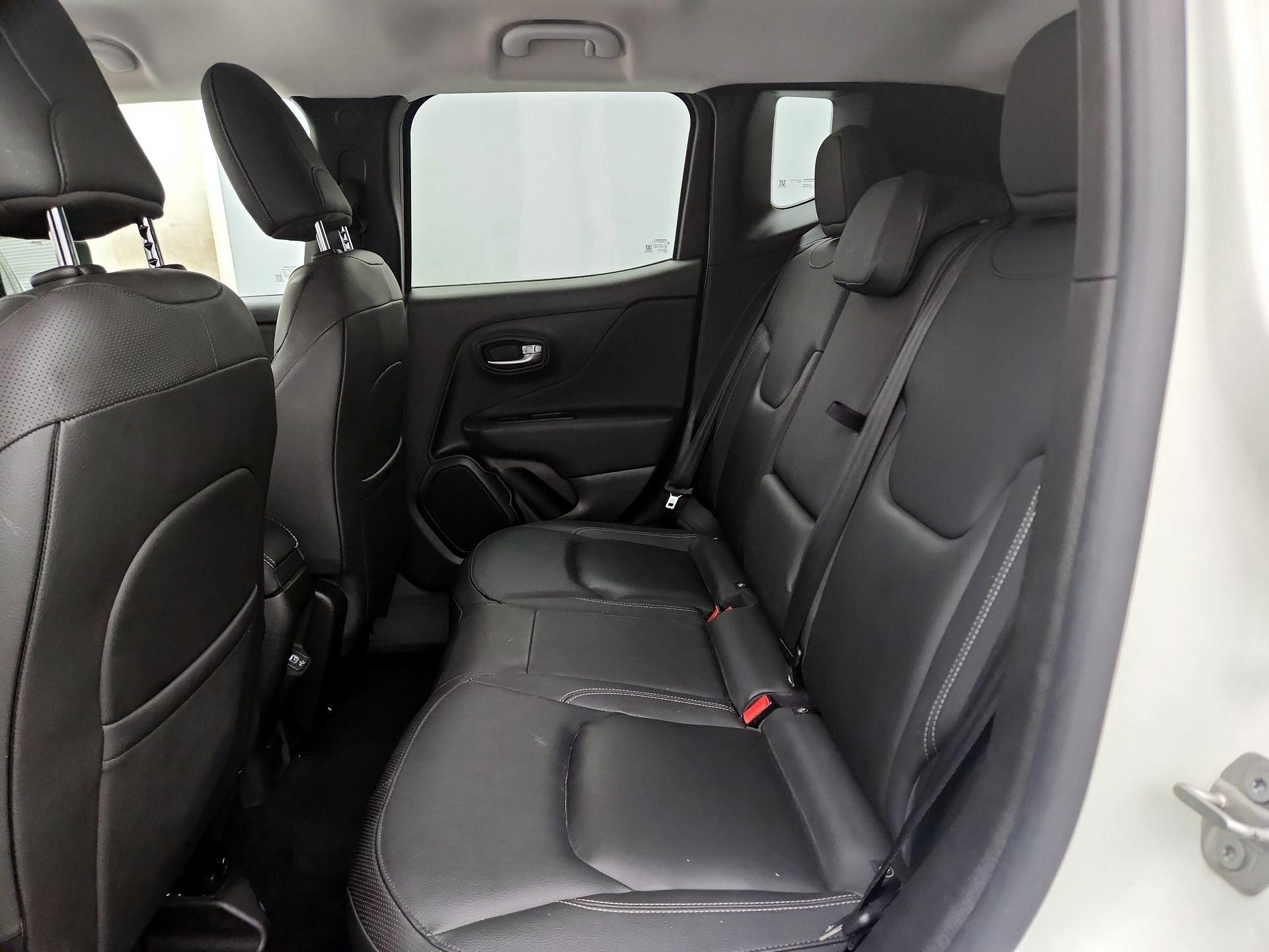 Thumbnail: 2021 Jeep Renegade - 20