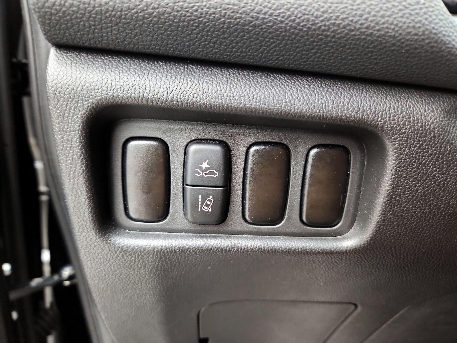 2025 Mitsubishi Outlander Sport ES - Photo 14