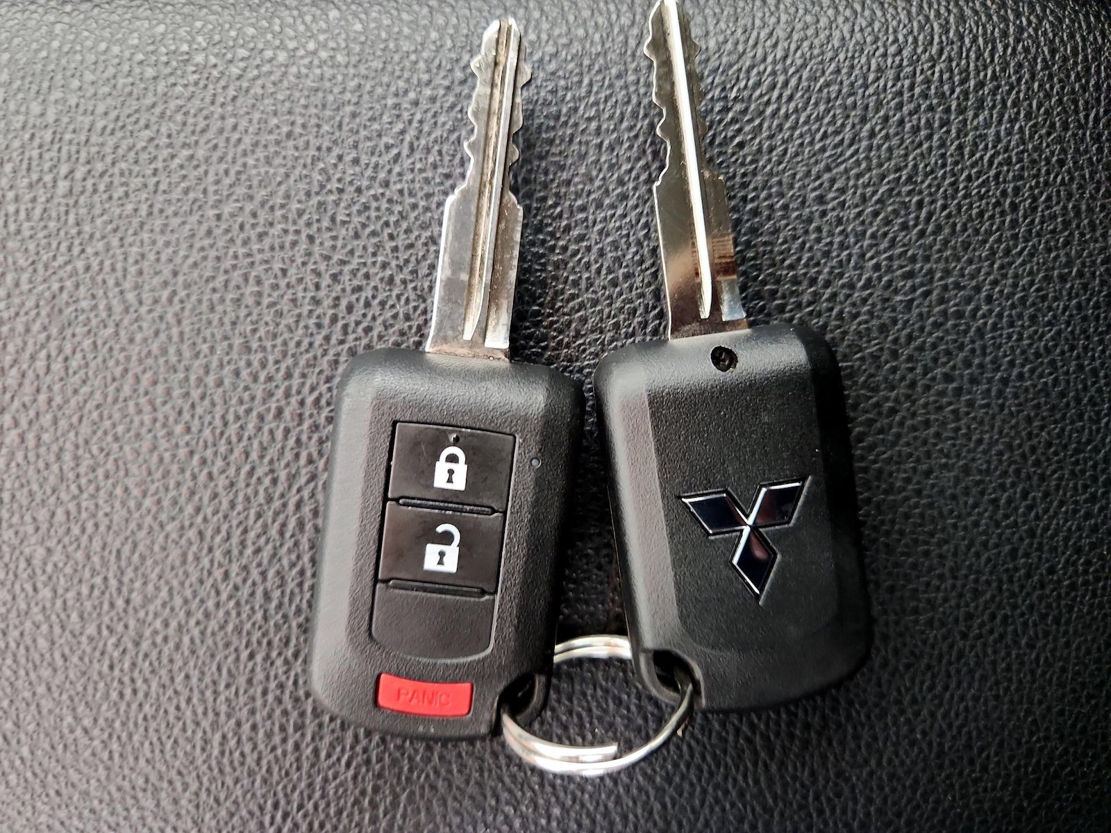 2025 Mitsubishi Outlander Sport ES - Photo 23