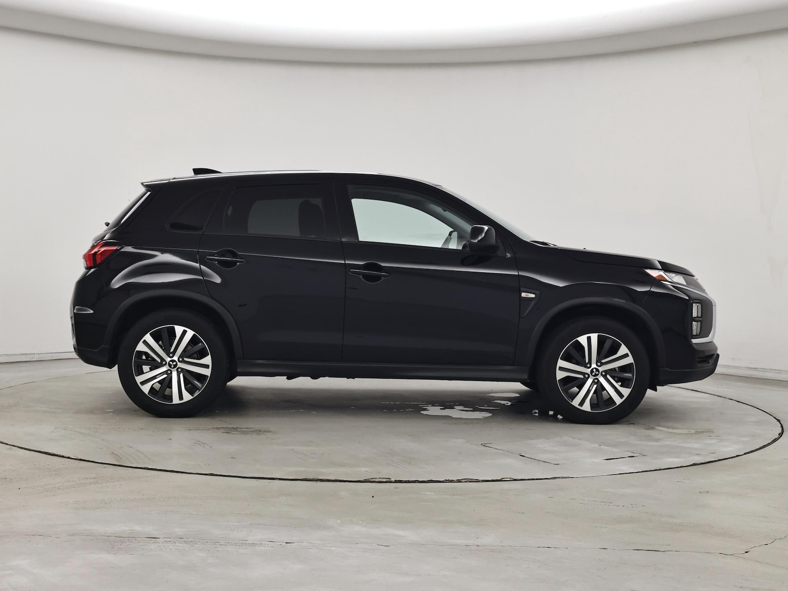 2025 Mitsubishi Outlander Sport ES - Photo 8