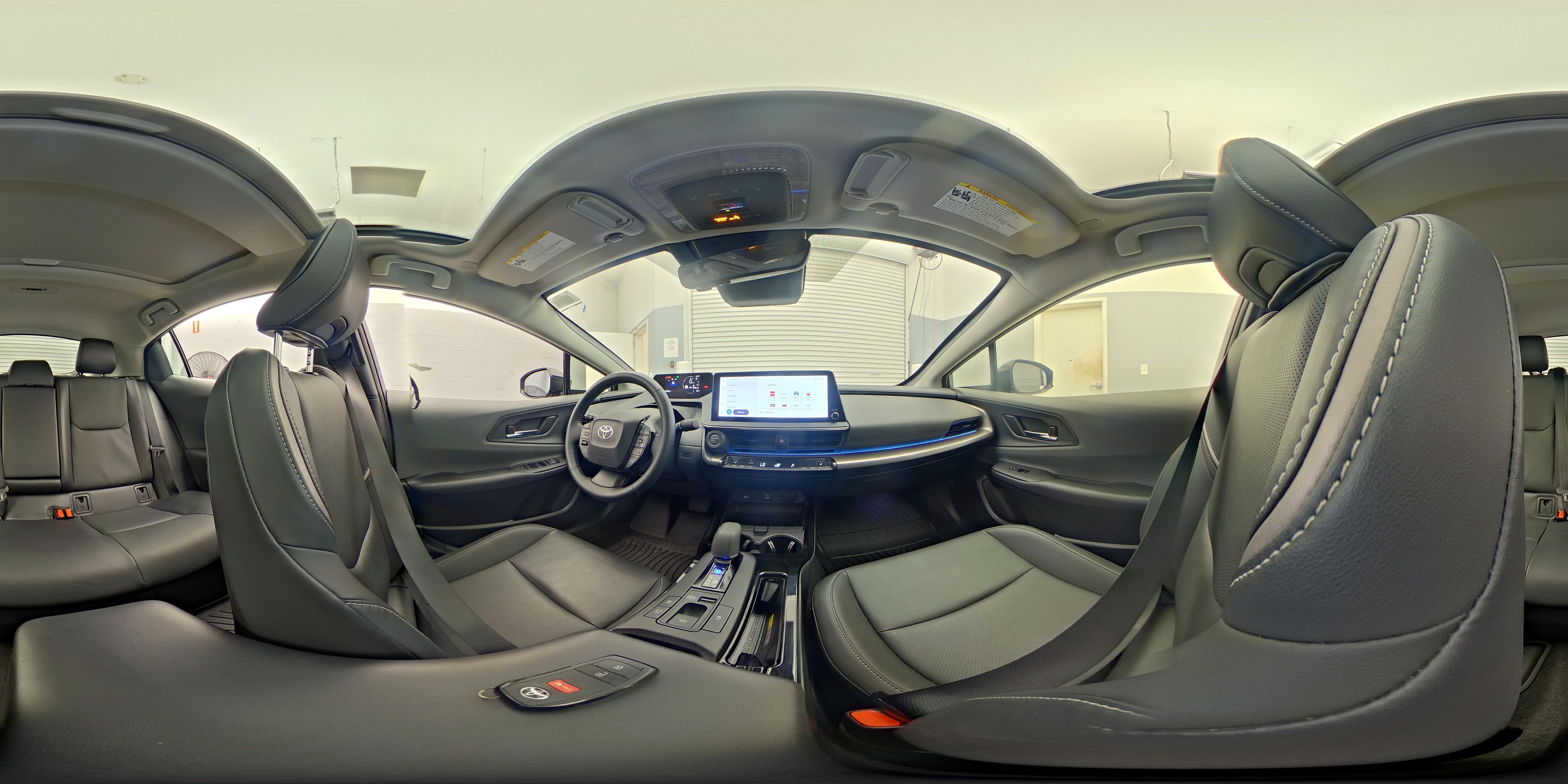 2024 Toyota Prius XLE - Photo 25