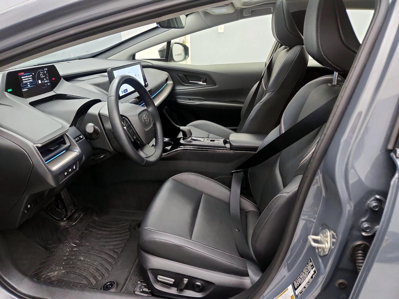 2024 Toyota Prius XLE - Photo 12