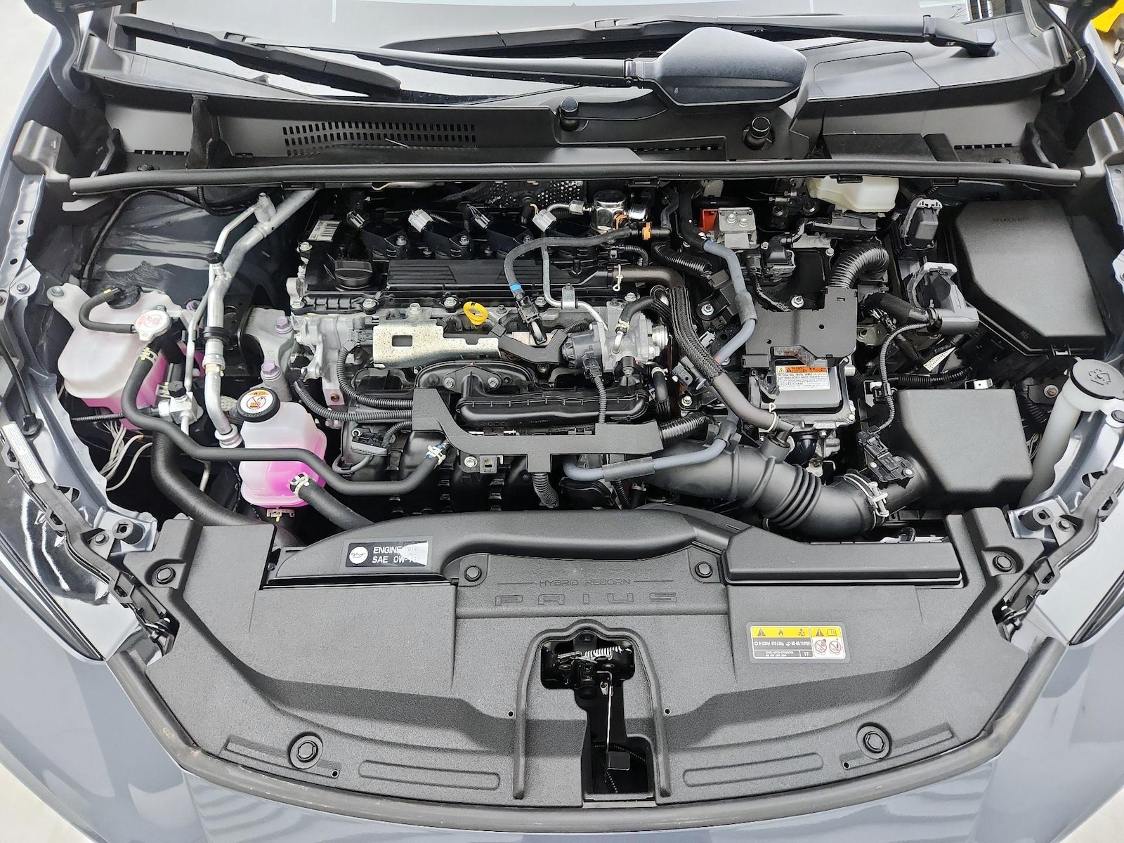 2024 Toyota Prius XLE - Photo 23
