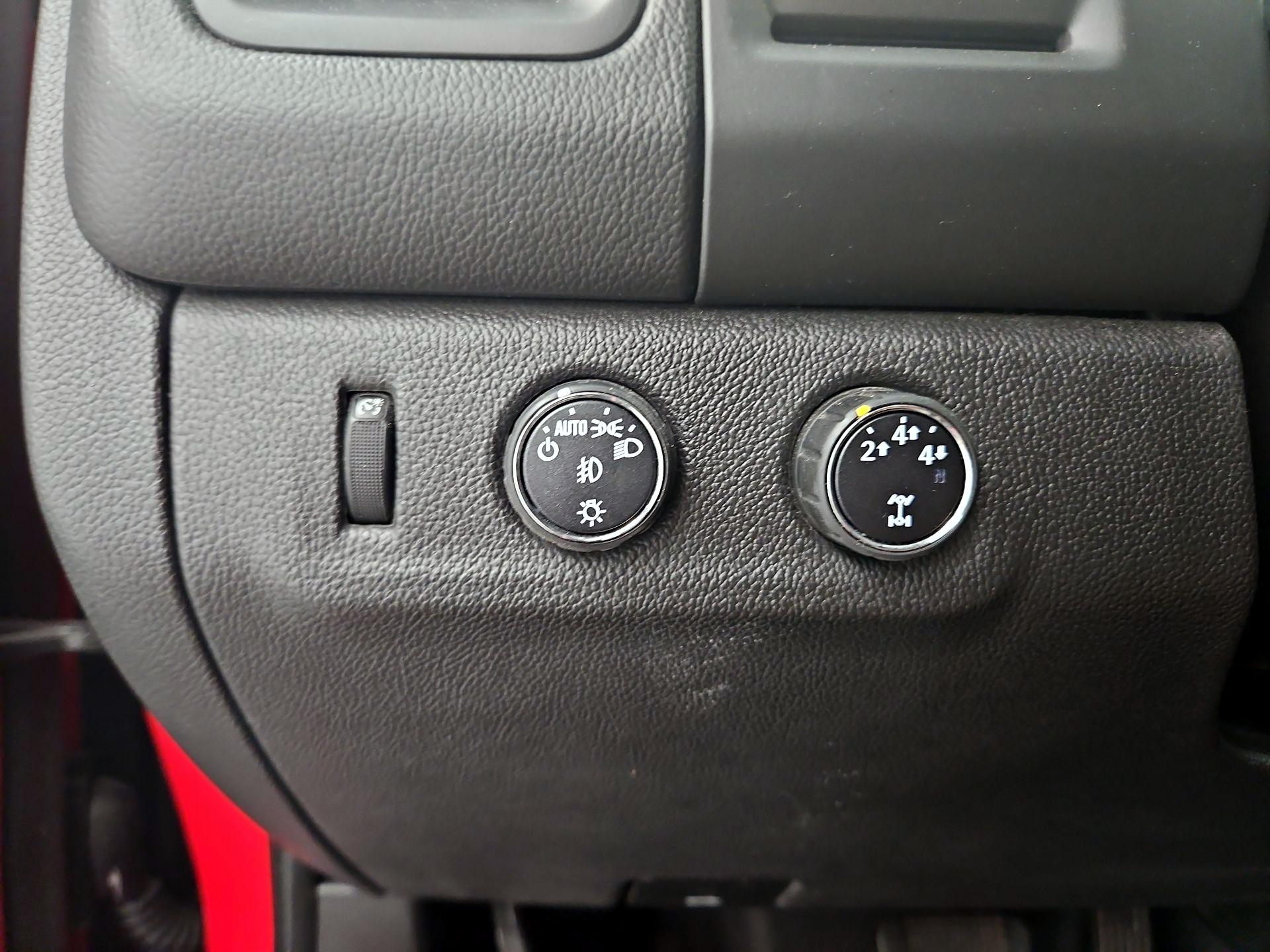 Thumbnail: 2016 Chevrolet Colorado - 13