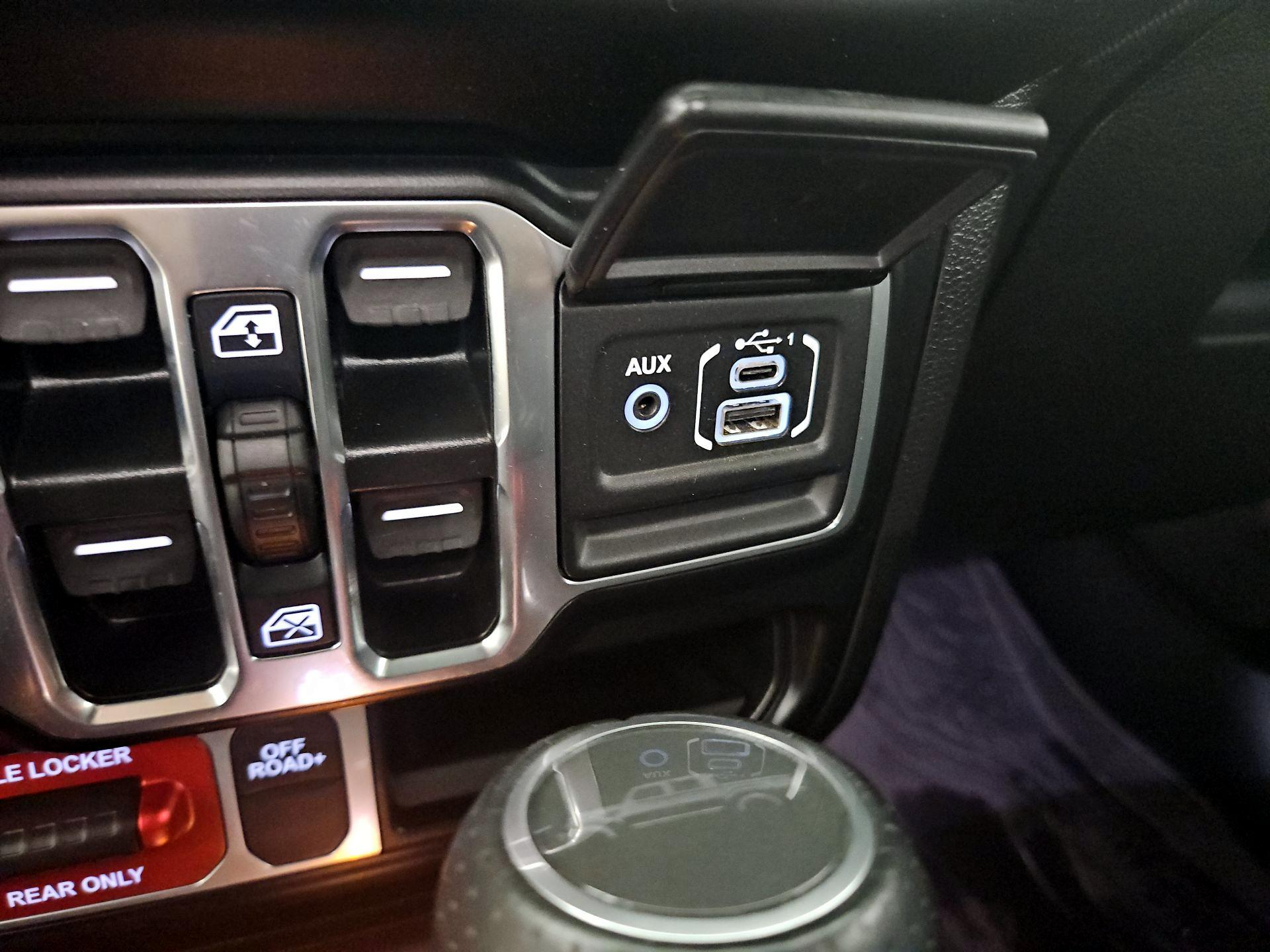 Thumbnail: 2022 Jeep Gladiator - 19