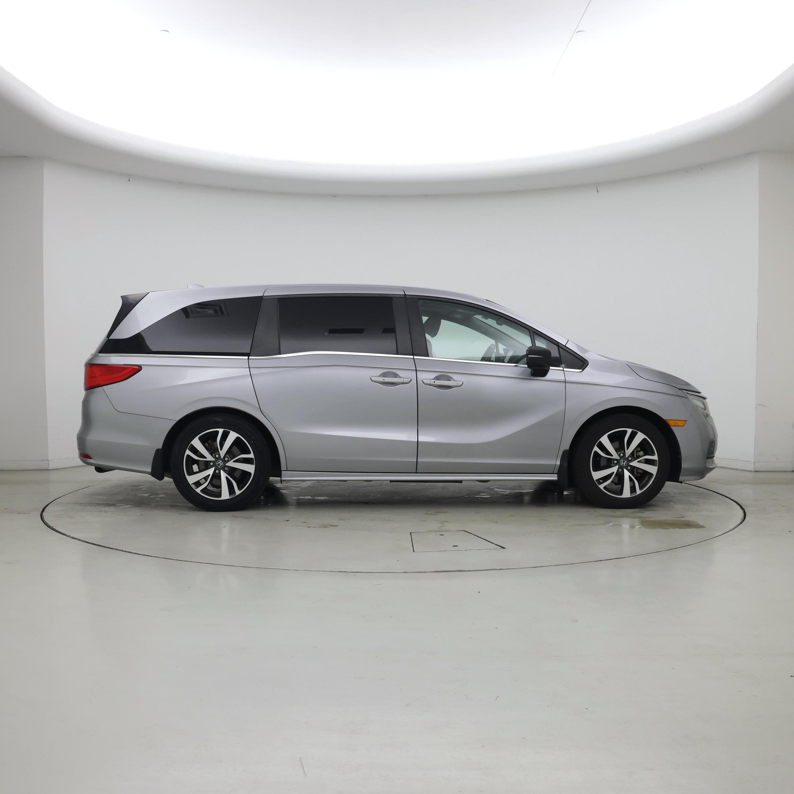 Thumbnail: 2021 Honda Odyssey - 7