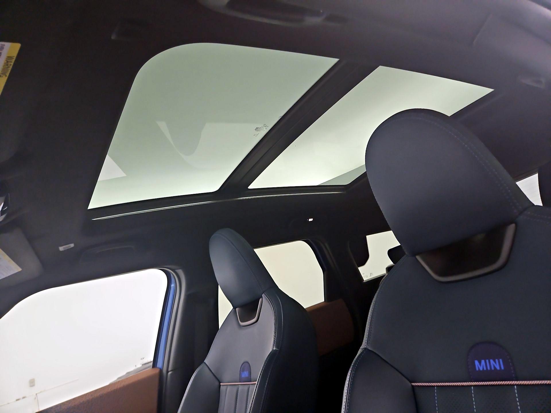 Thumbnail: 2025 MINI Cooper Countryman - 18