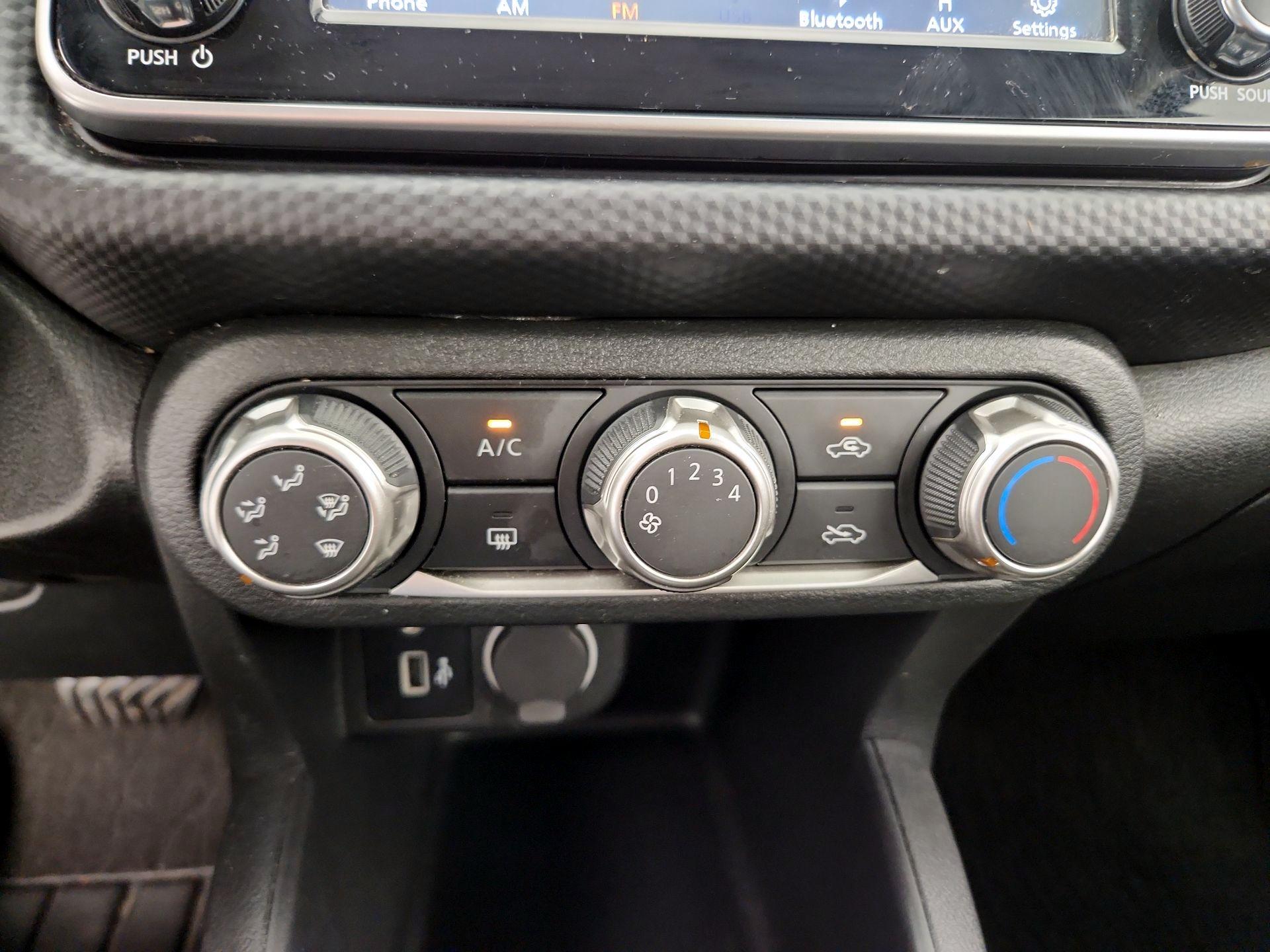 Thumbnail: 2023 Nissan Kicks - 16