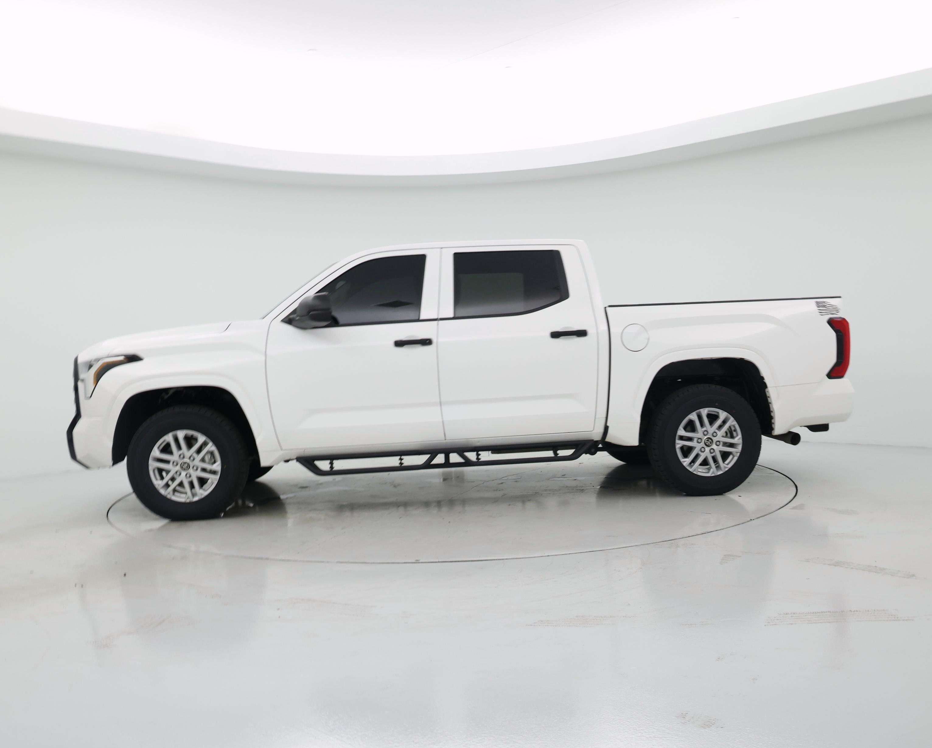 Thumbnail: 2024 Toyota Tundra - 3