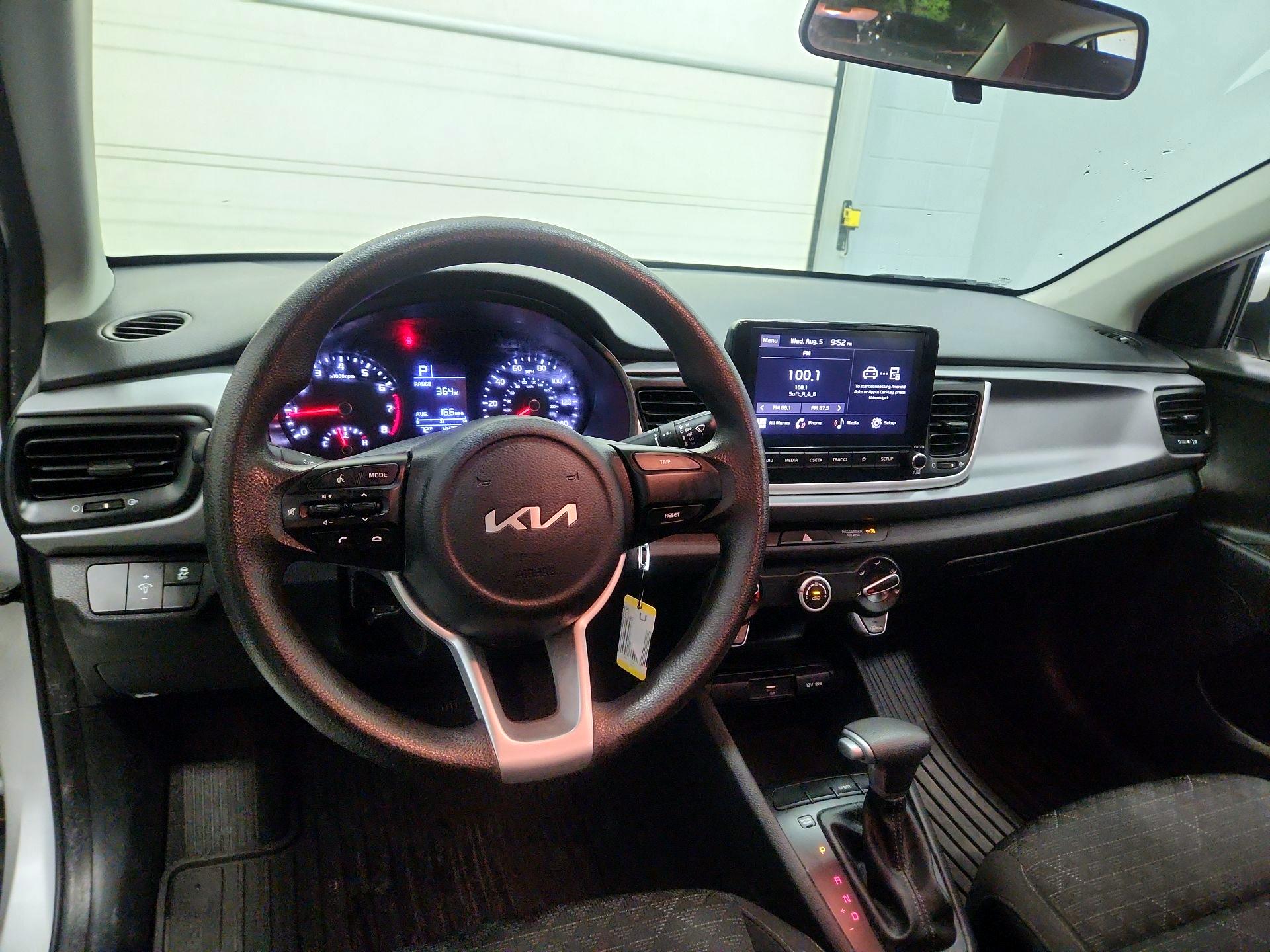 Thumbnail: 2023 Kia Rio - 9