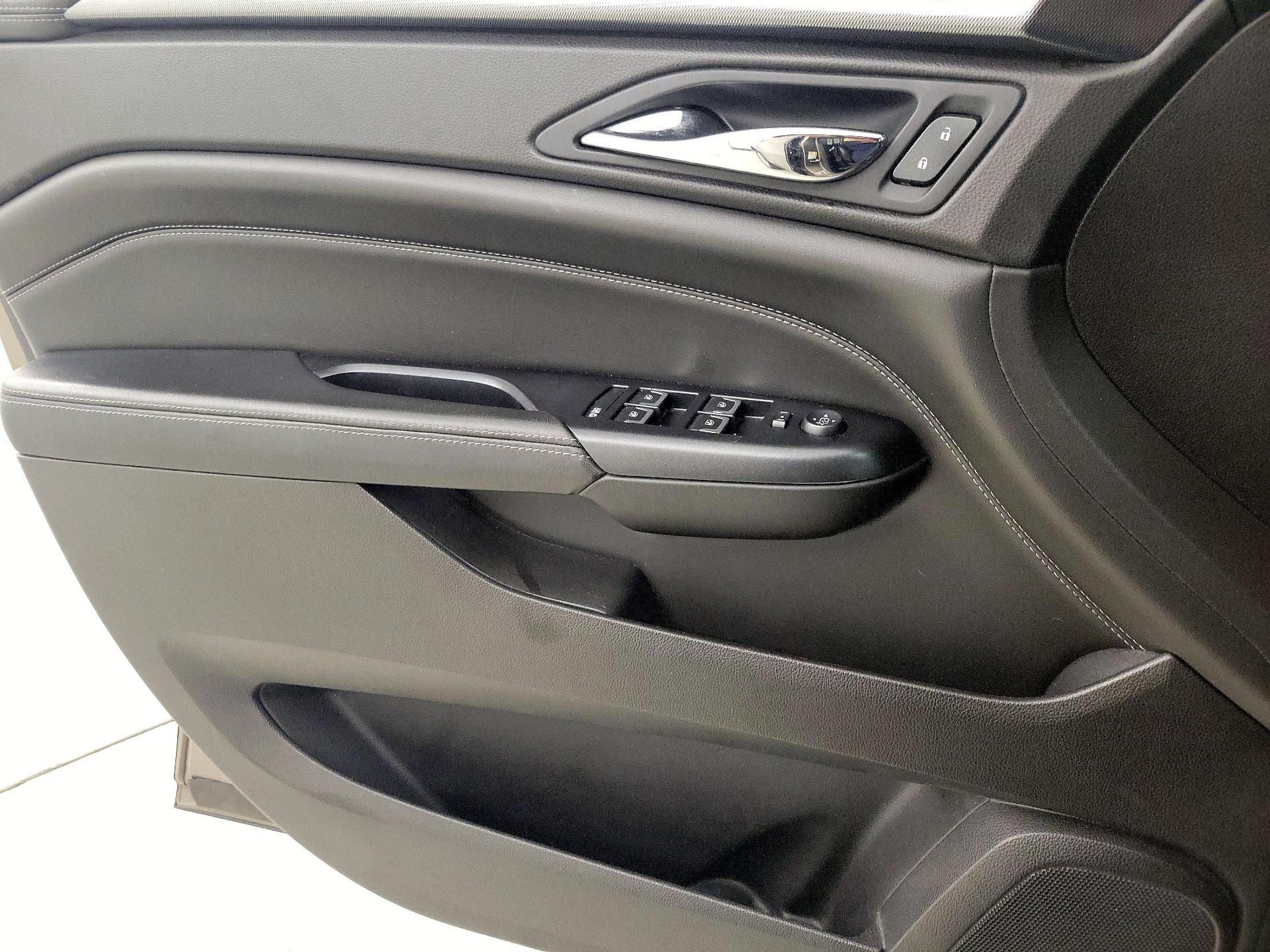 Thumbnail: 2015 Cadillac SRX - 12