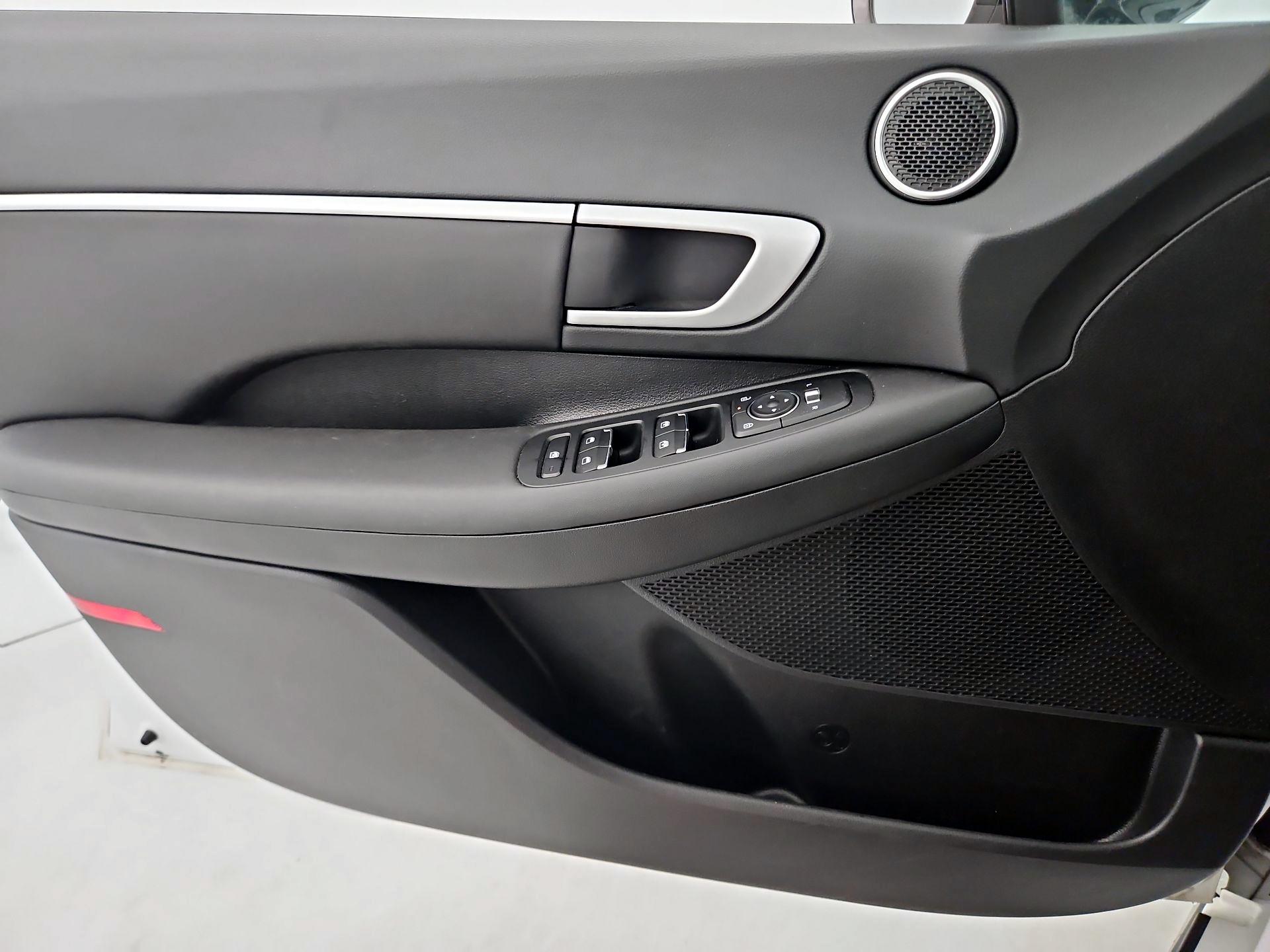 Thumbnail: 2024 Hyundai Sonata - 12