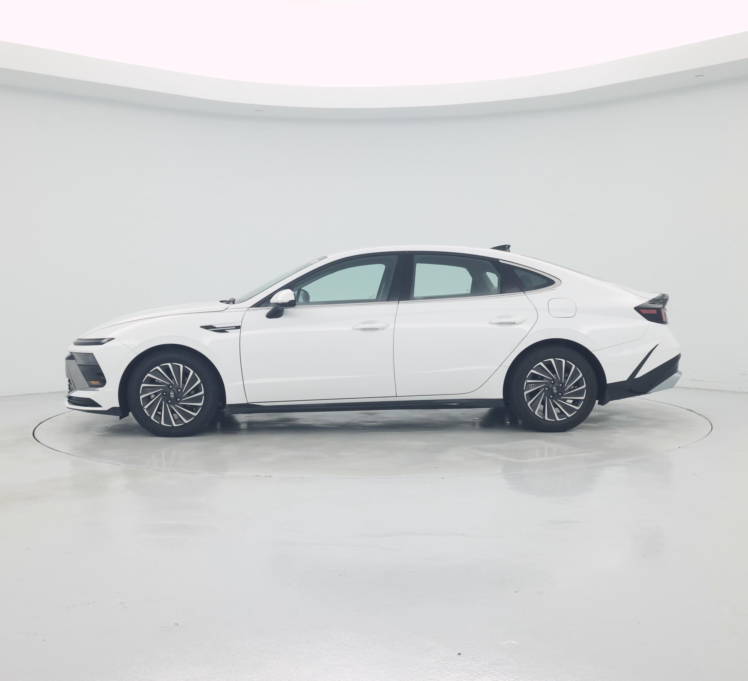Thumbnail: 2024 Hyundai Sonata - 3