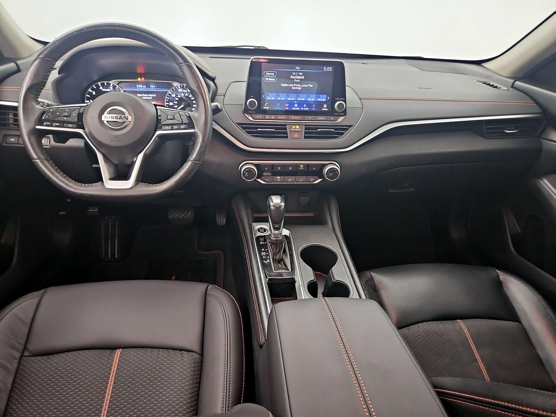 Thumbnail: 2019 Nissan Altima - 9