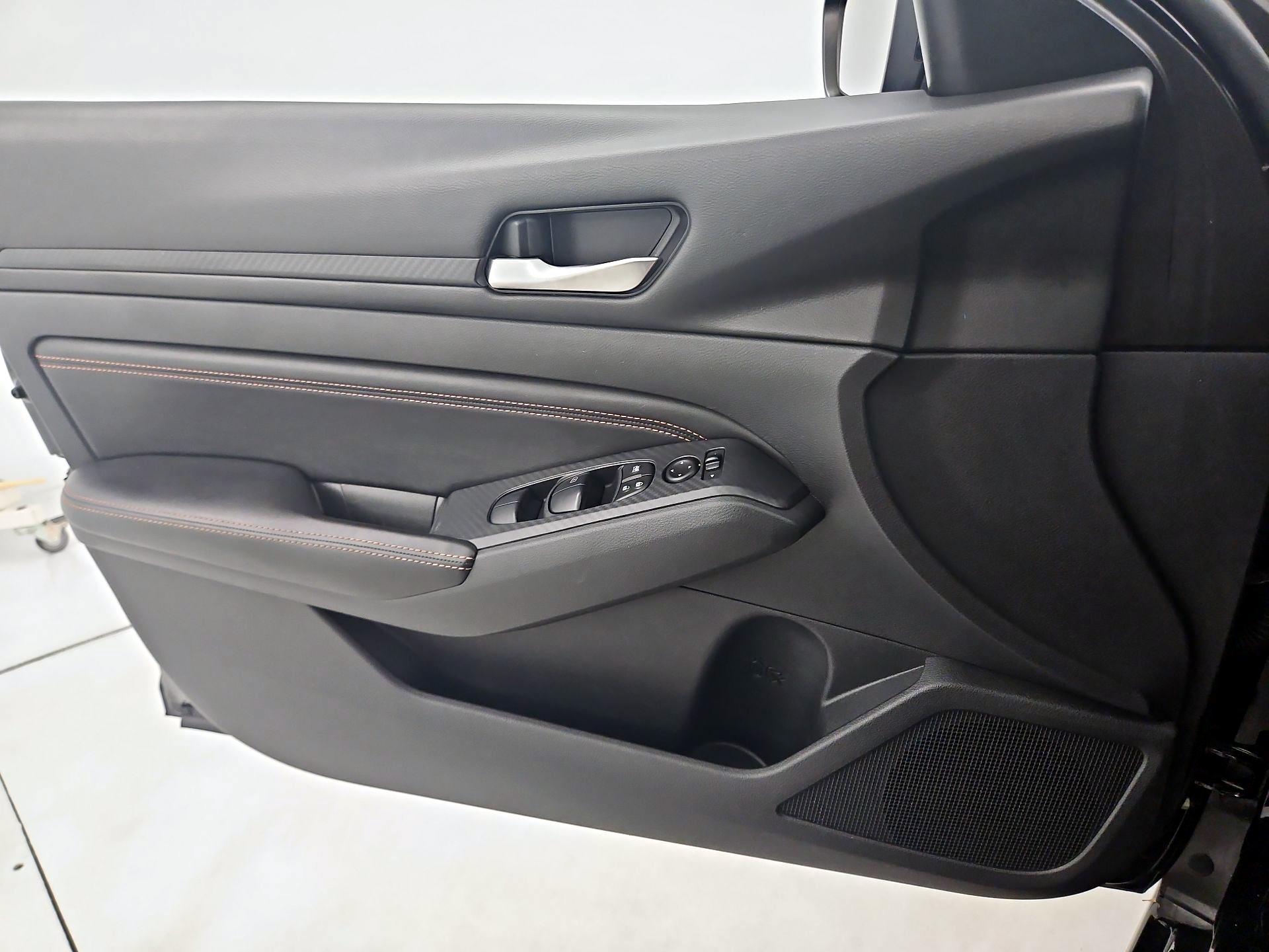 Thumbnail: 2019 Nissan Altima - 12