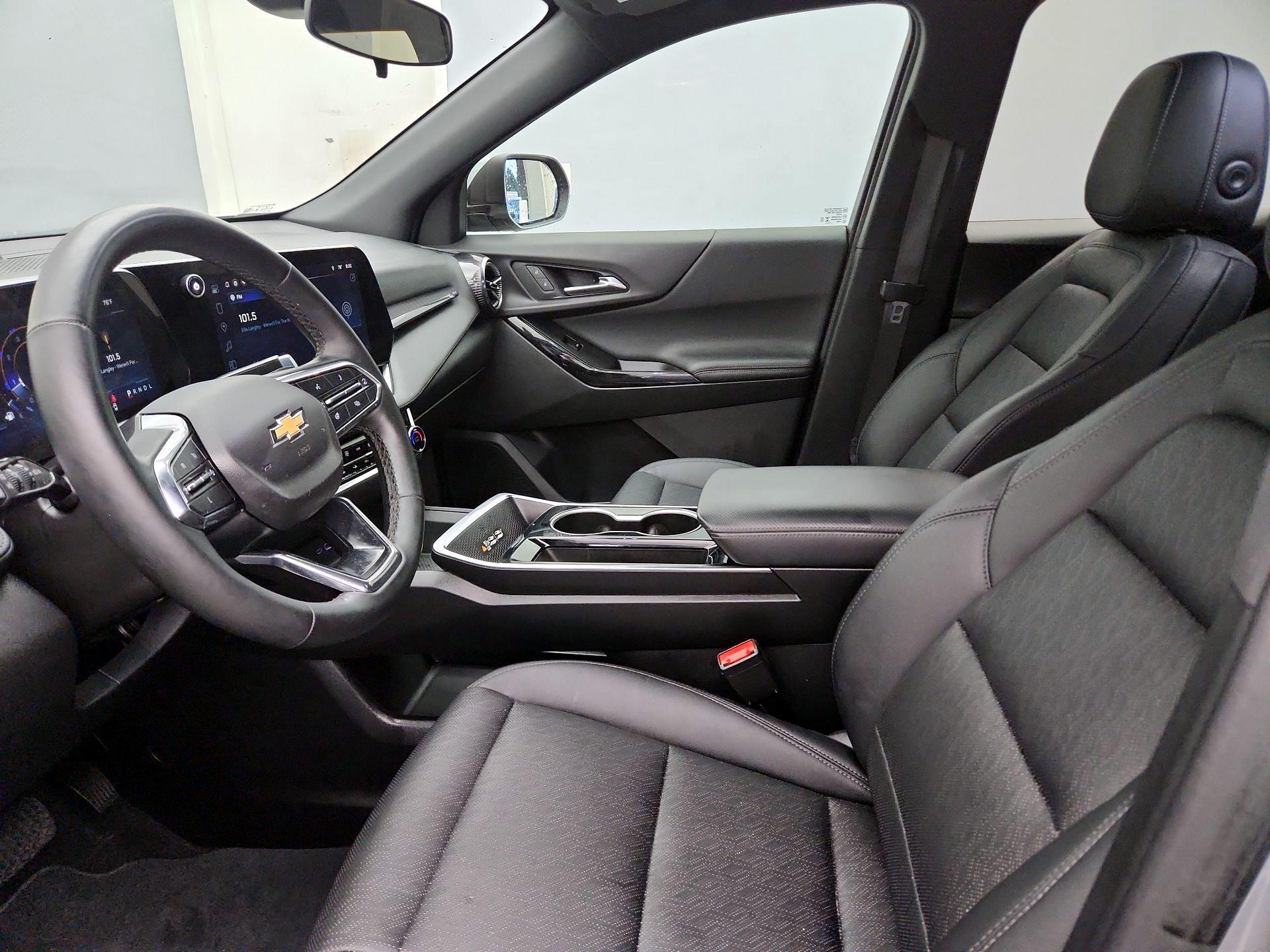 Thumbnail: 2025 Chevrolet Equinox - 11
